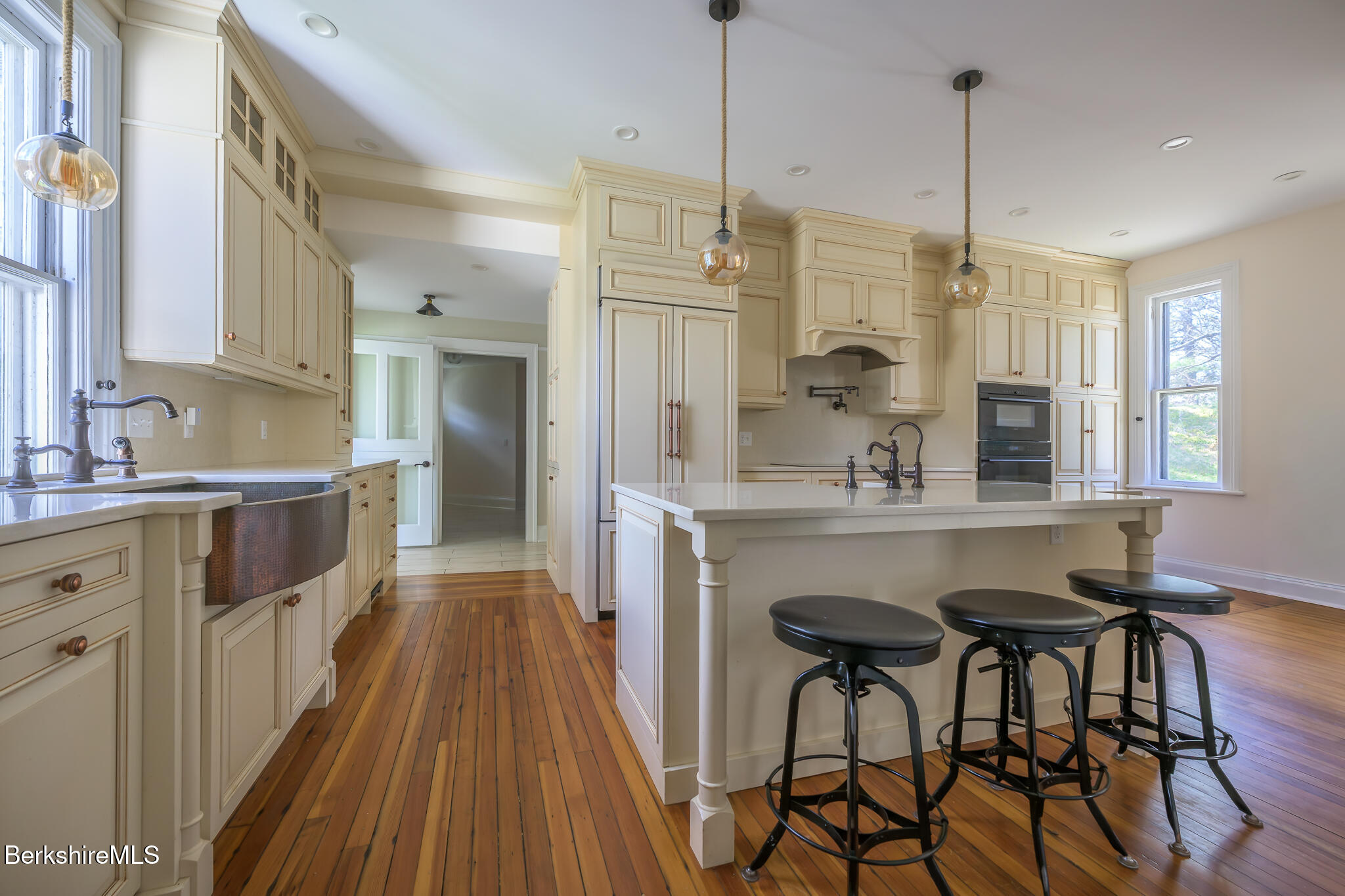 21 Stockbridge Rd