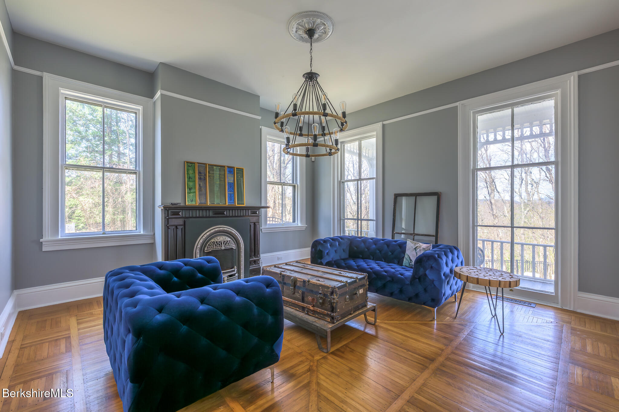 21 Stockbridge Rd