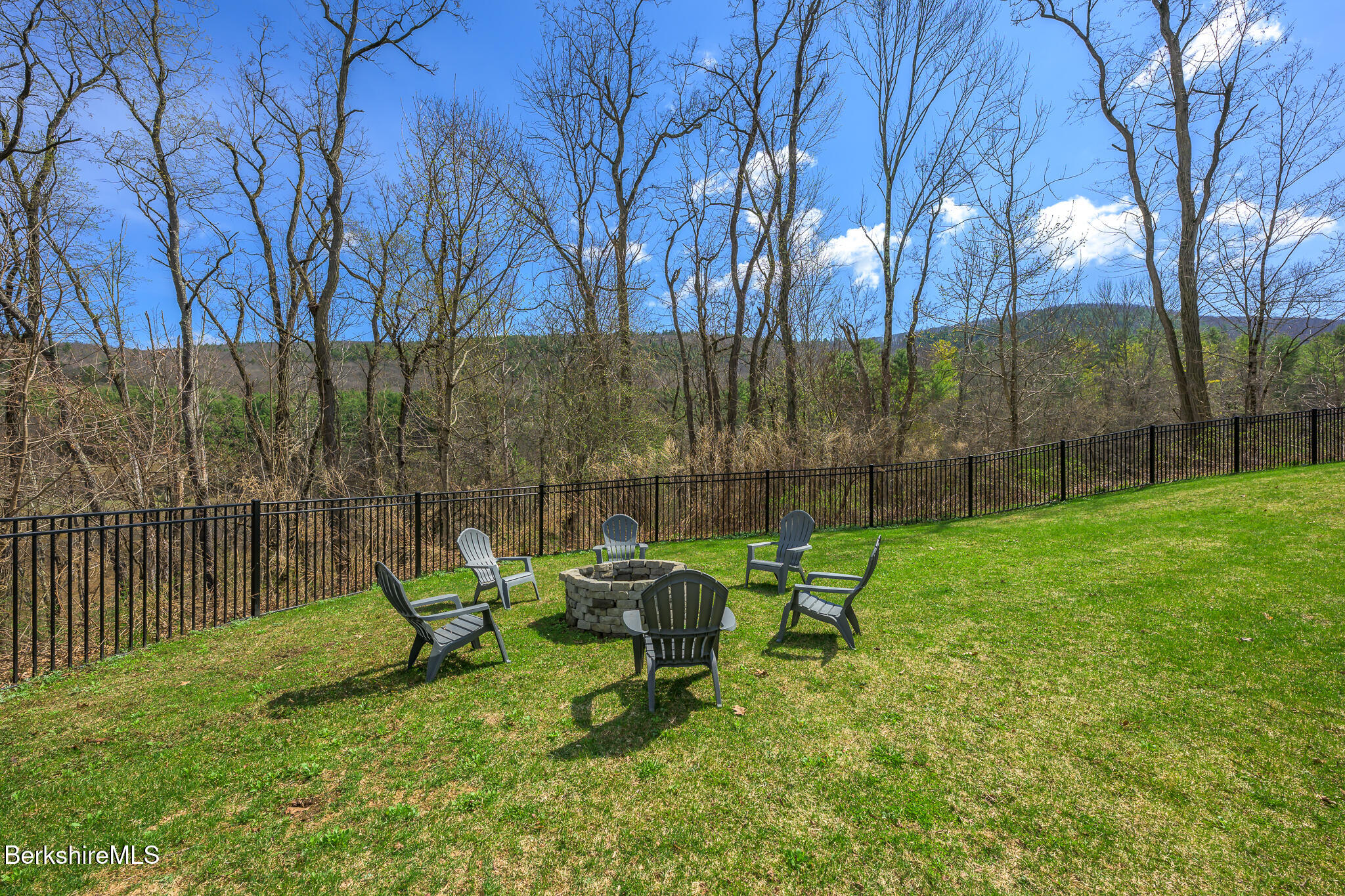 21 Stockbridge Rd