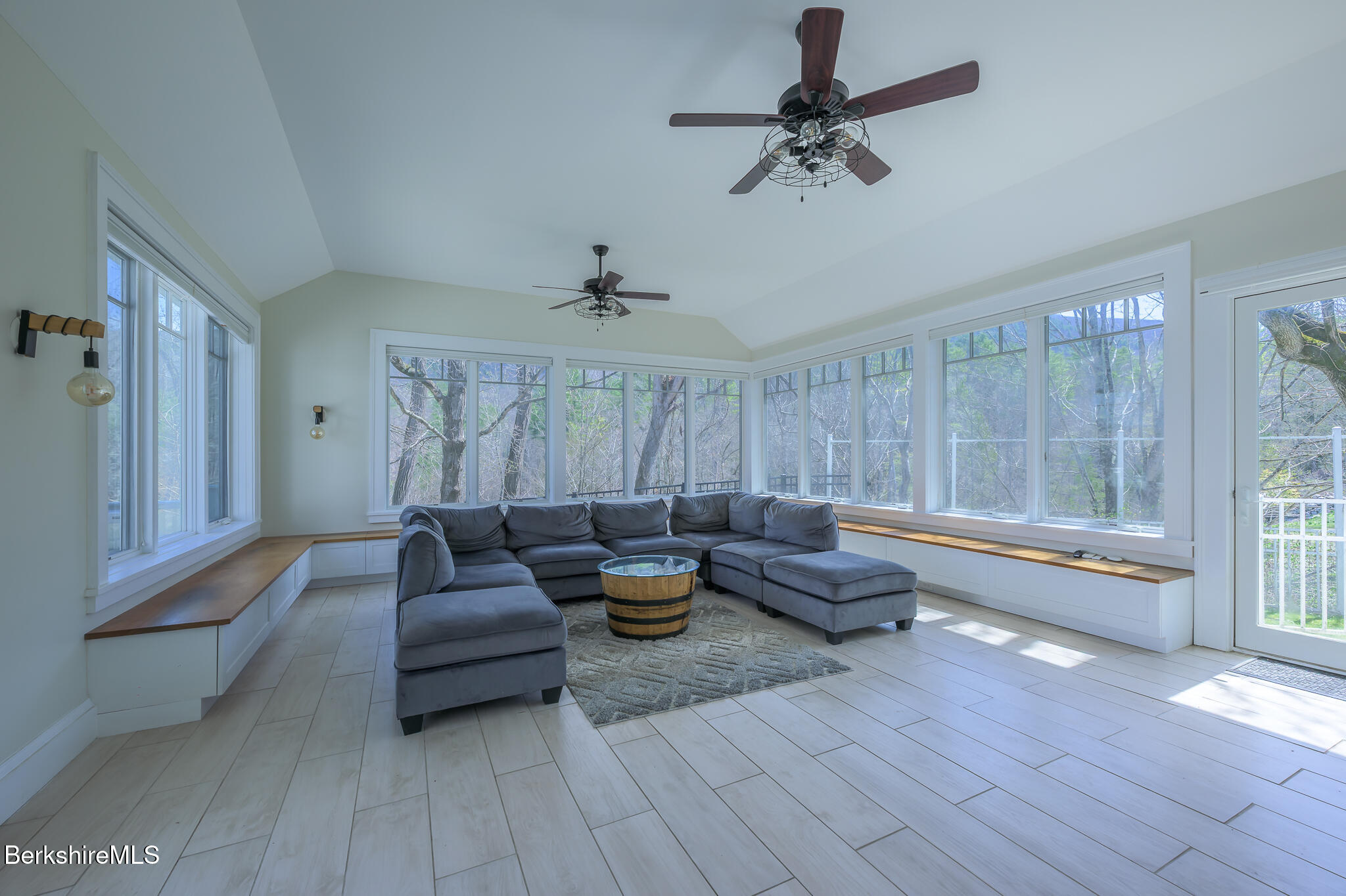 21 Stockbridge Rd