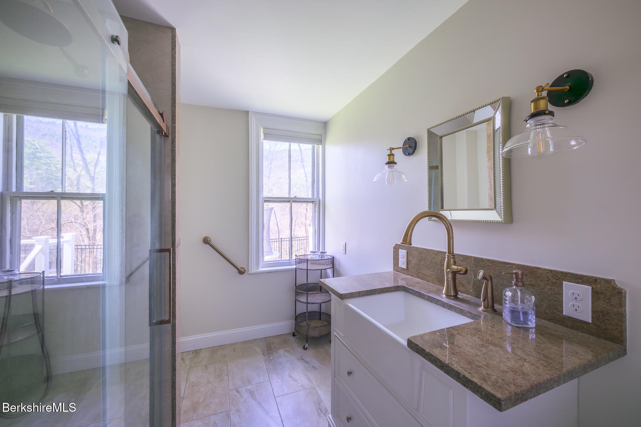 21 Stockbridge Rd