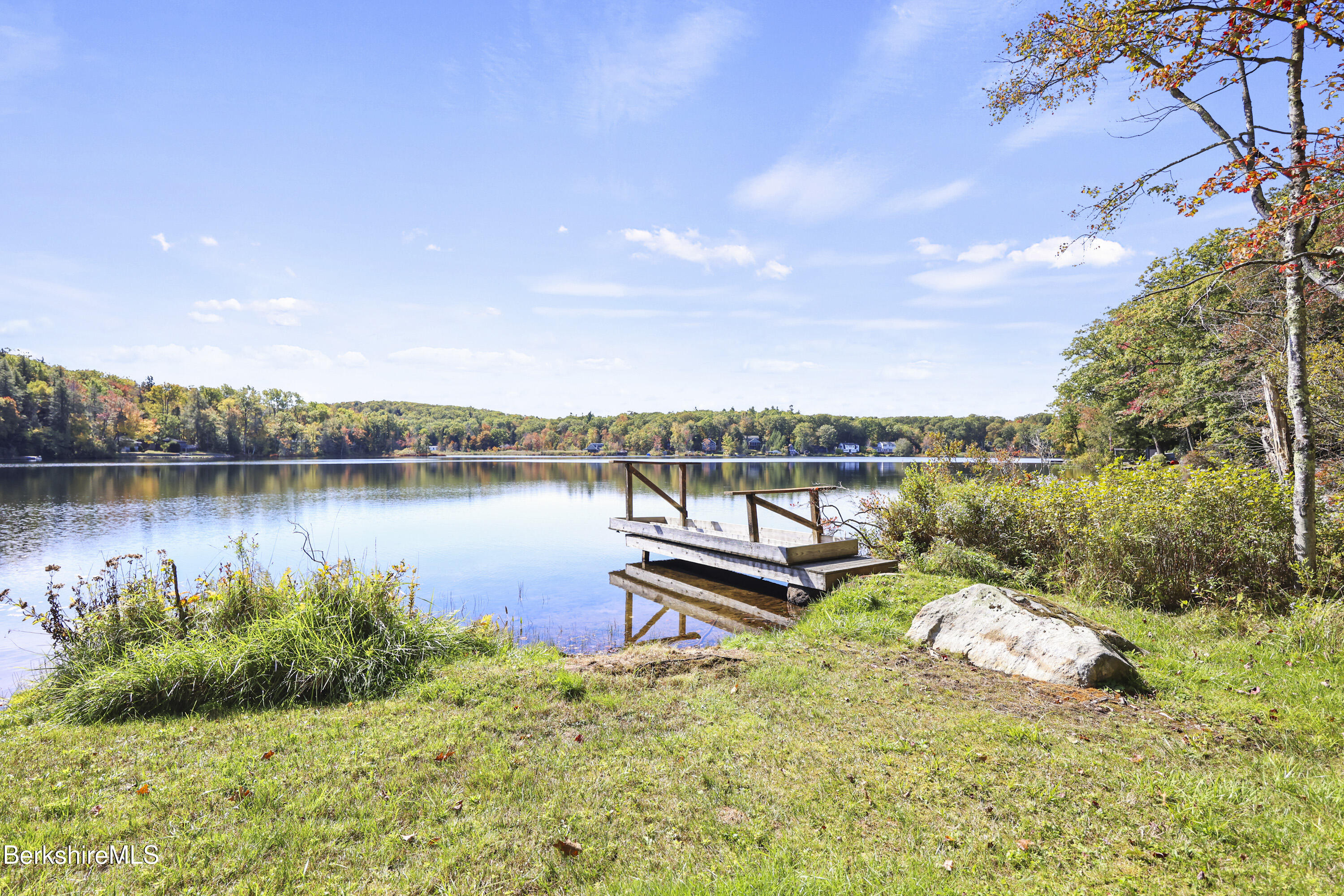 98 Loop Dr
