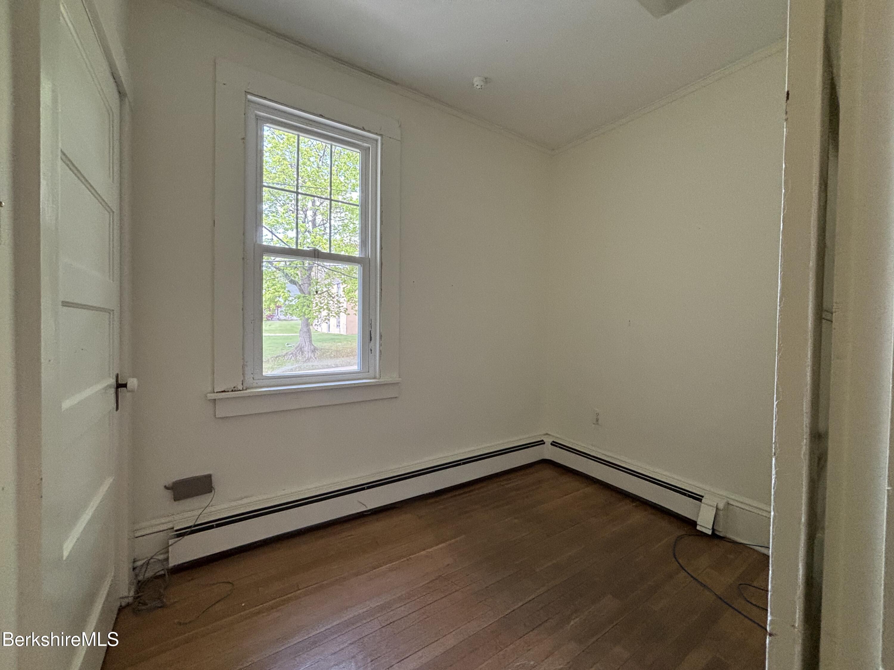 60 Cottage St