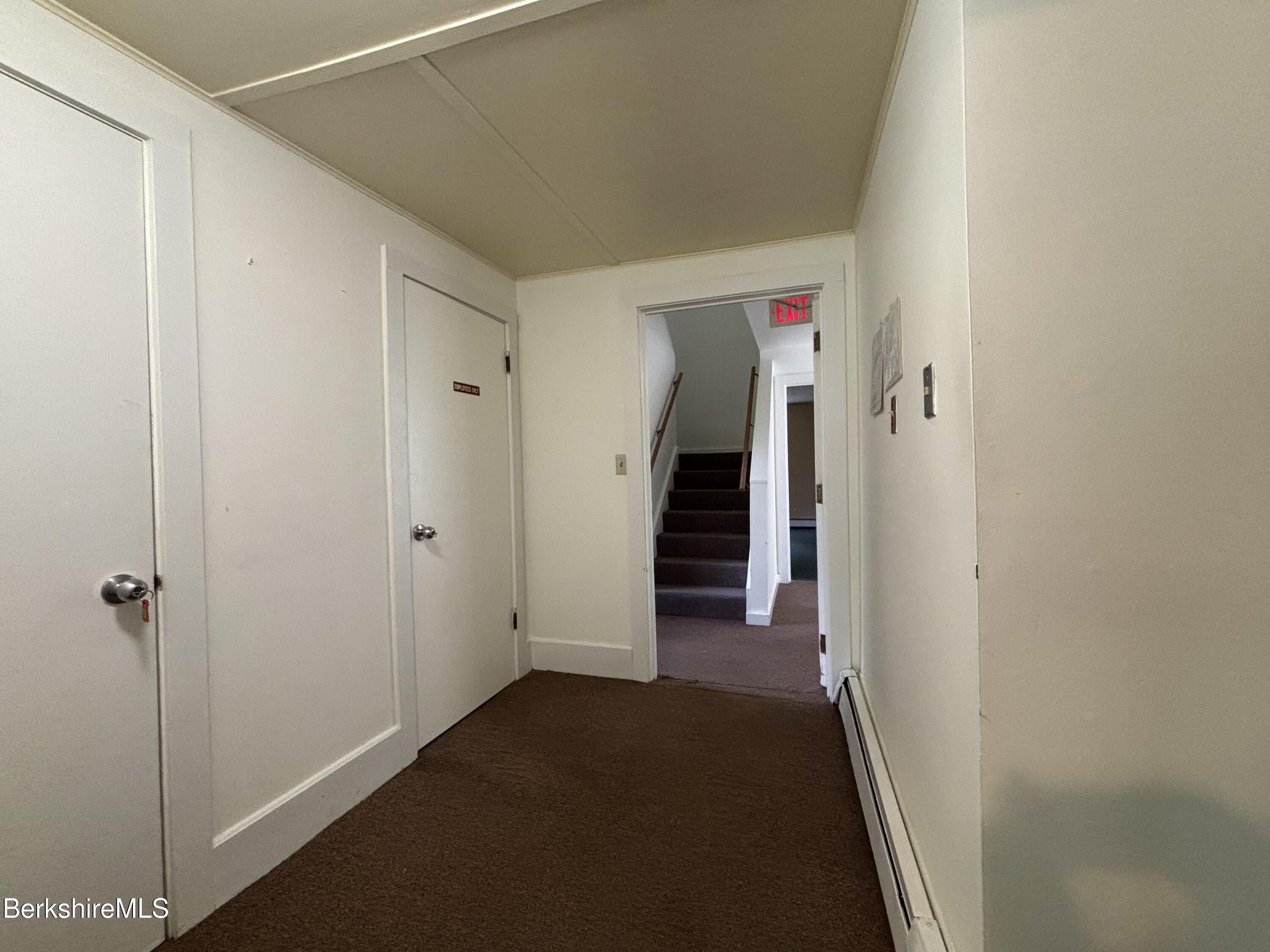 60 Cottage St