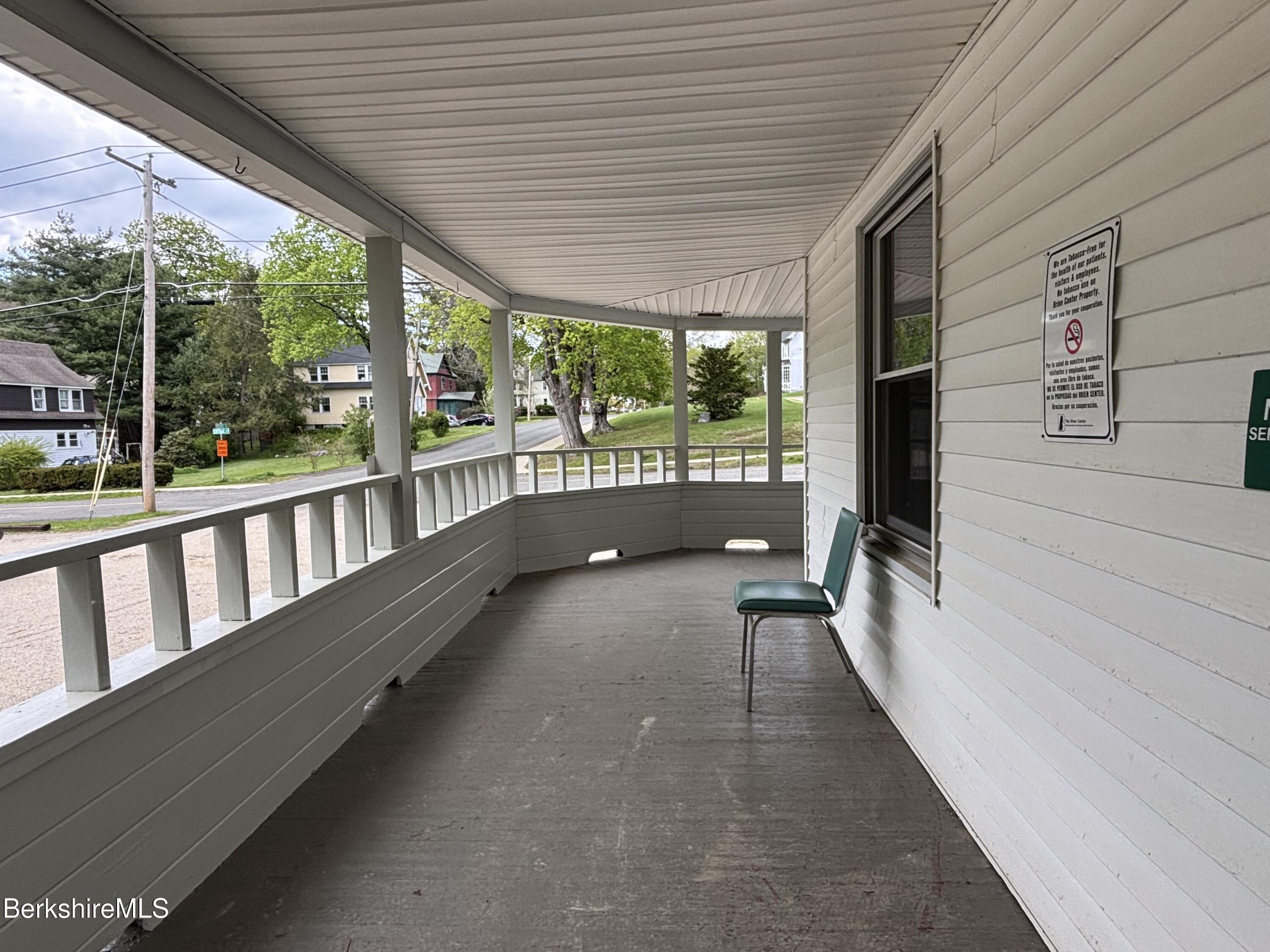 60 Cottage St