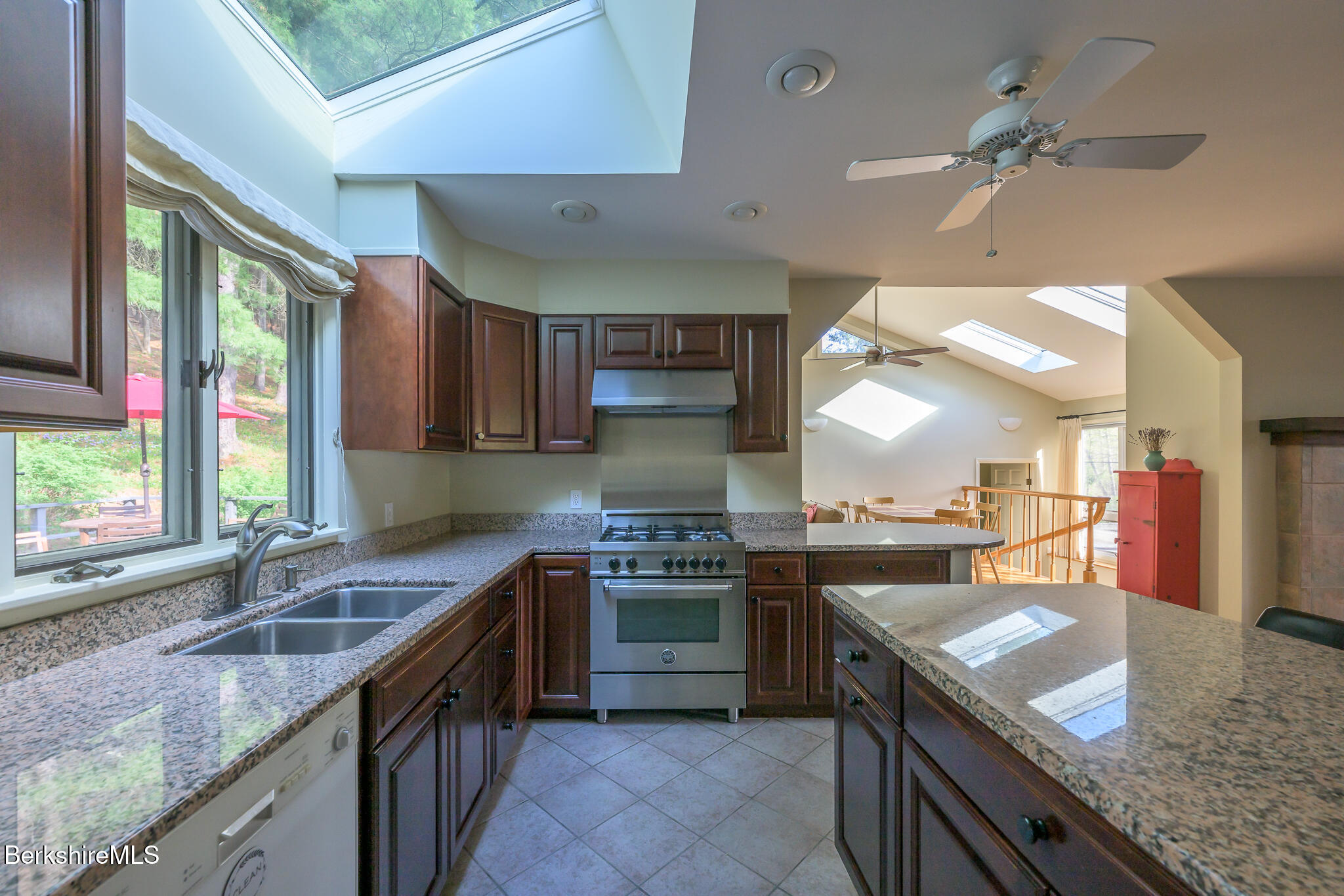 709 New Concord Rd