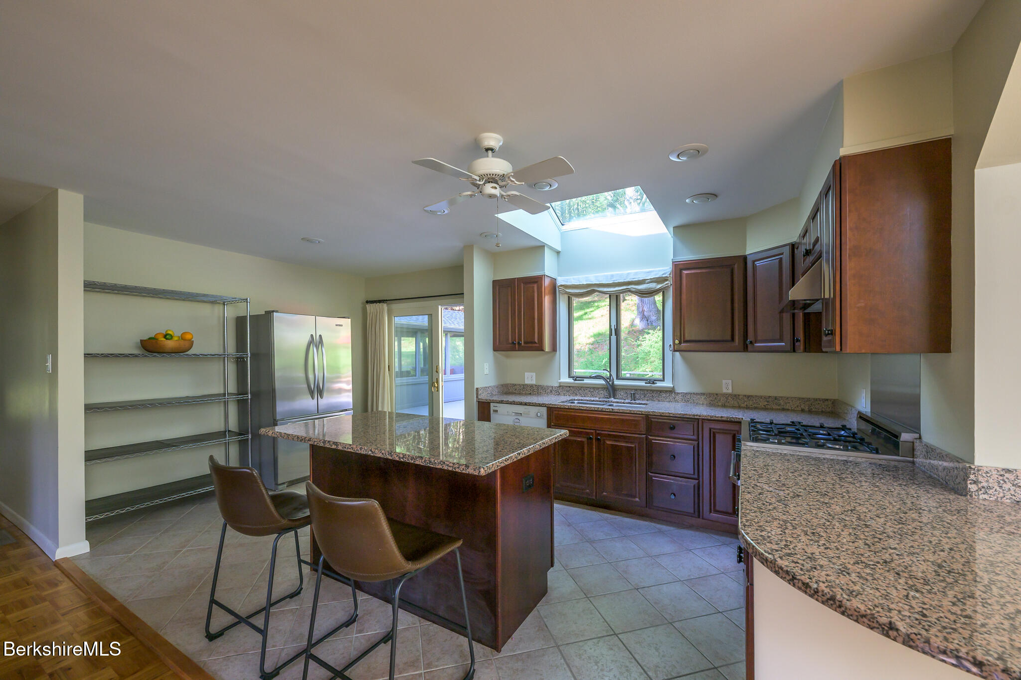 709 New Concord Rd