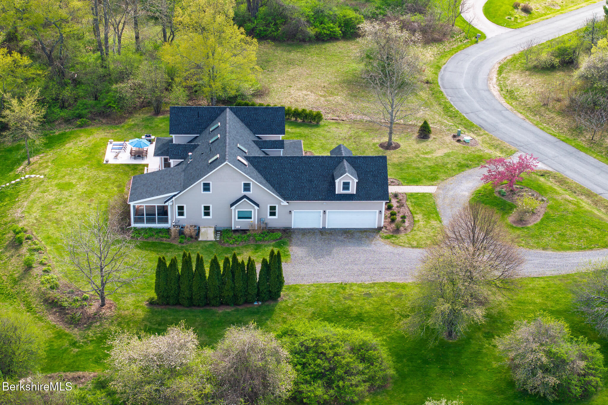 5 Silver Mine Ln