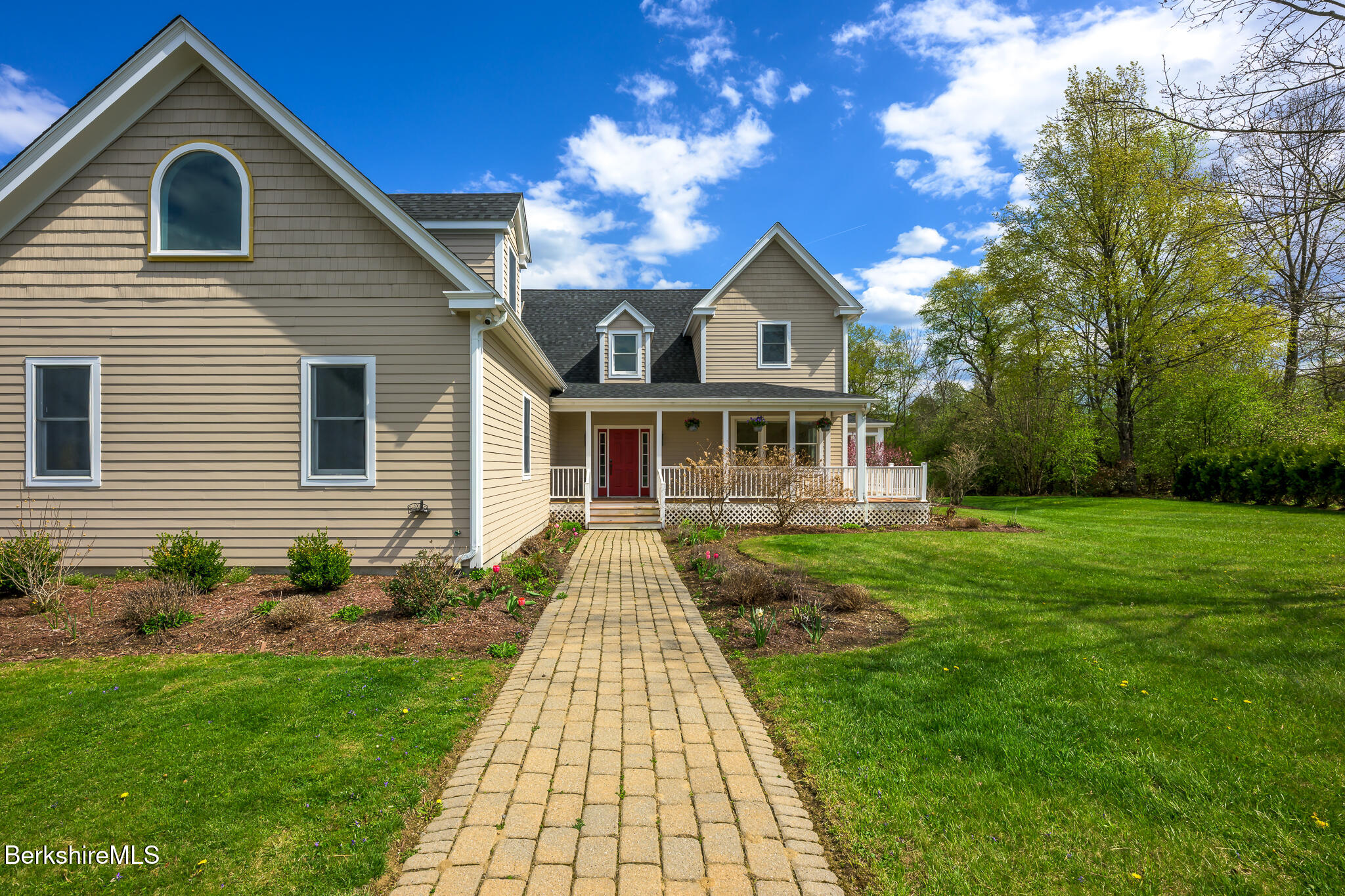 5 Silver Mine Ln