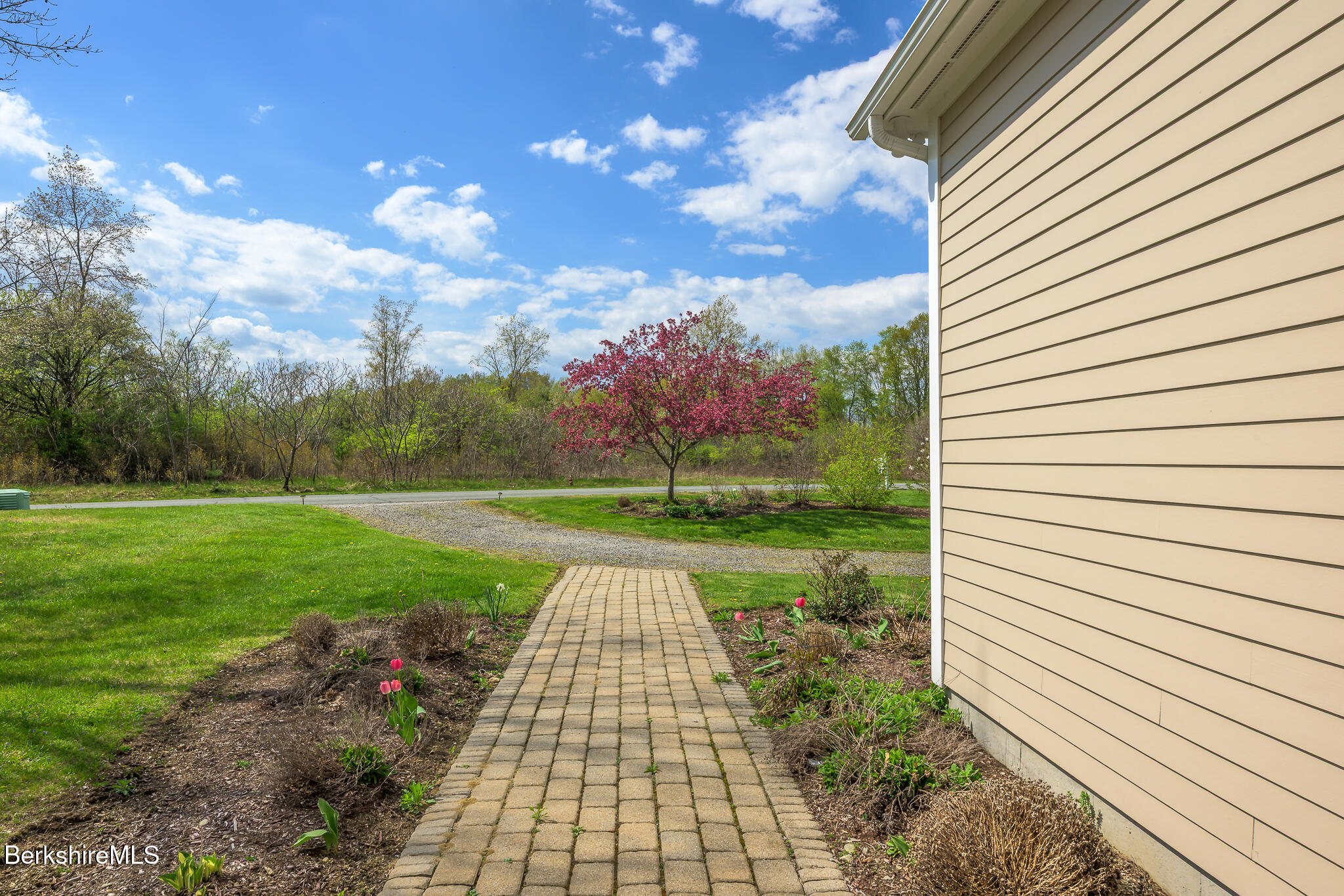 5 Silver Mine Ln