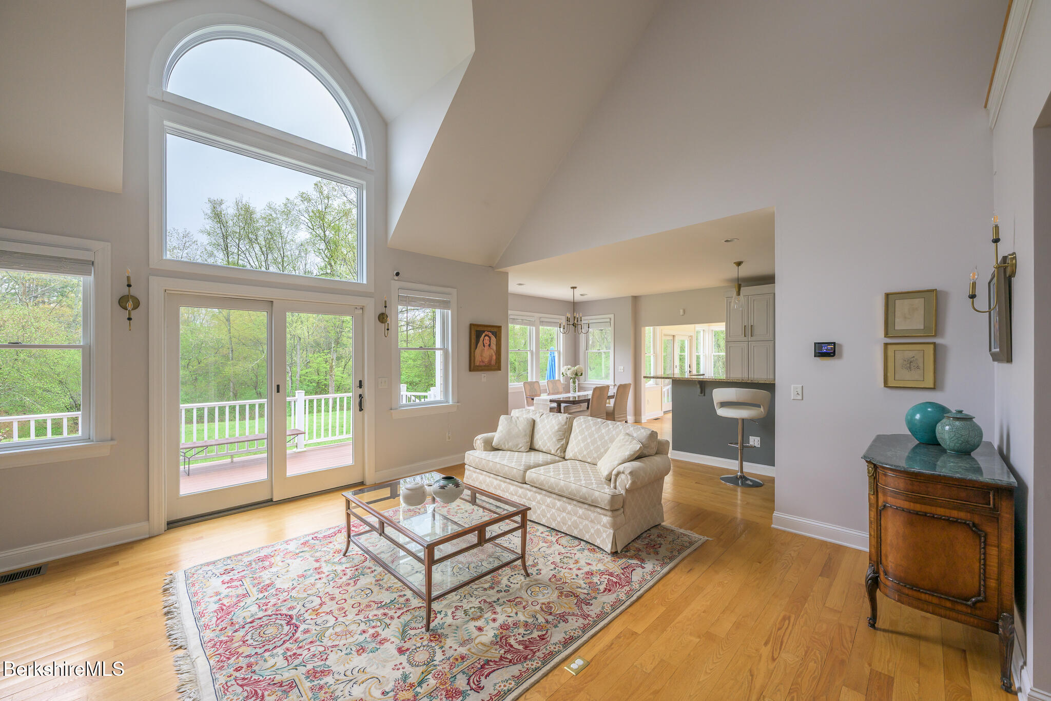 5 Silver Mine Ln