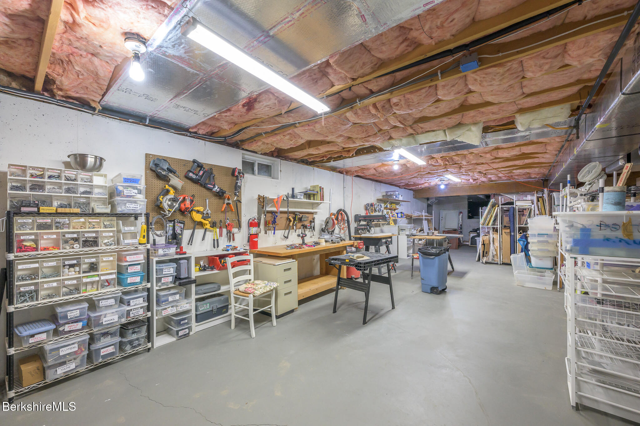 5 Silver Mine Ln