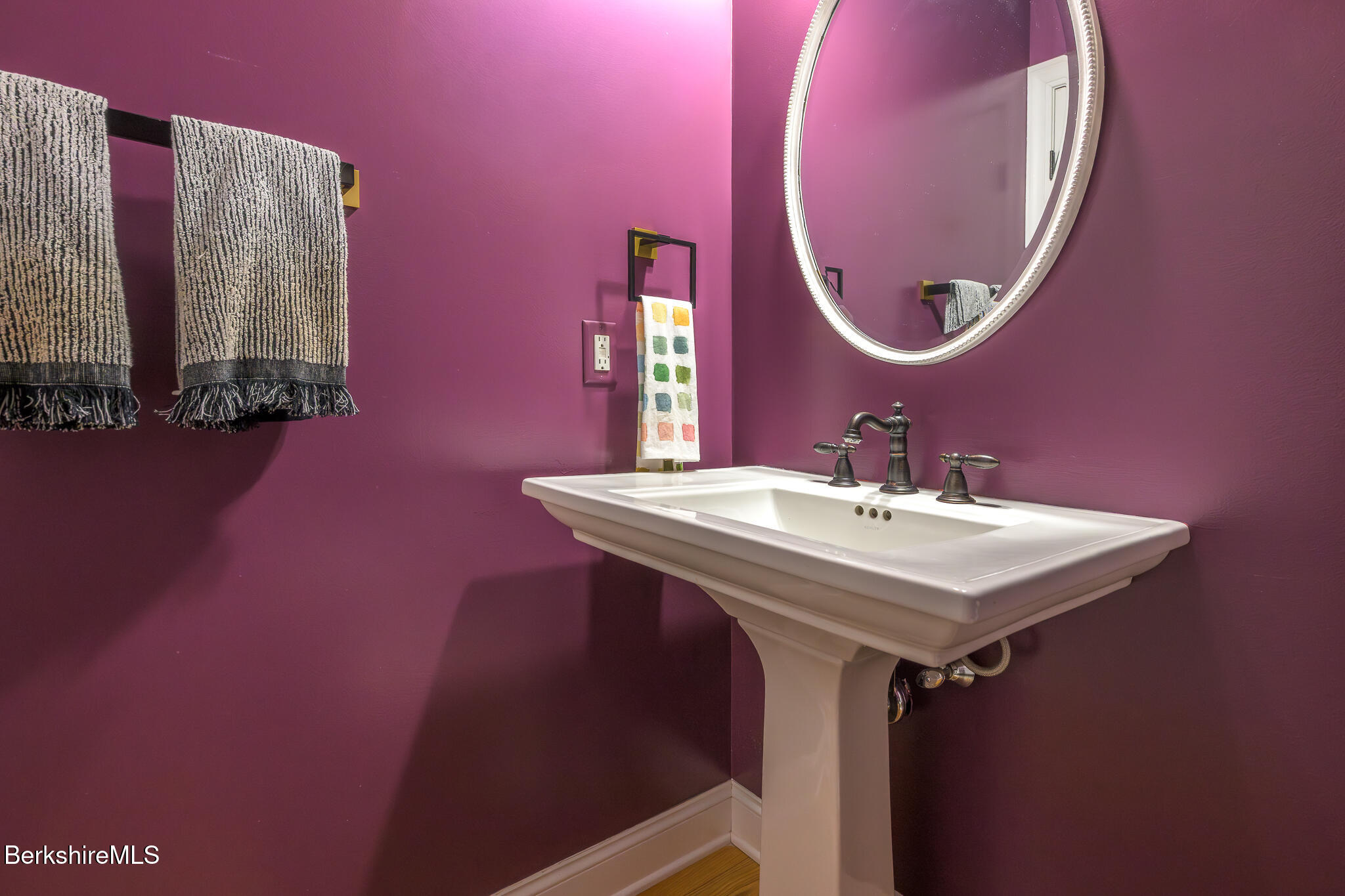 5 Silver Mine Ln