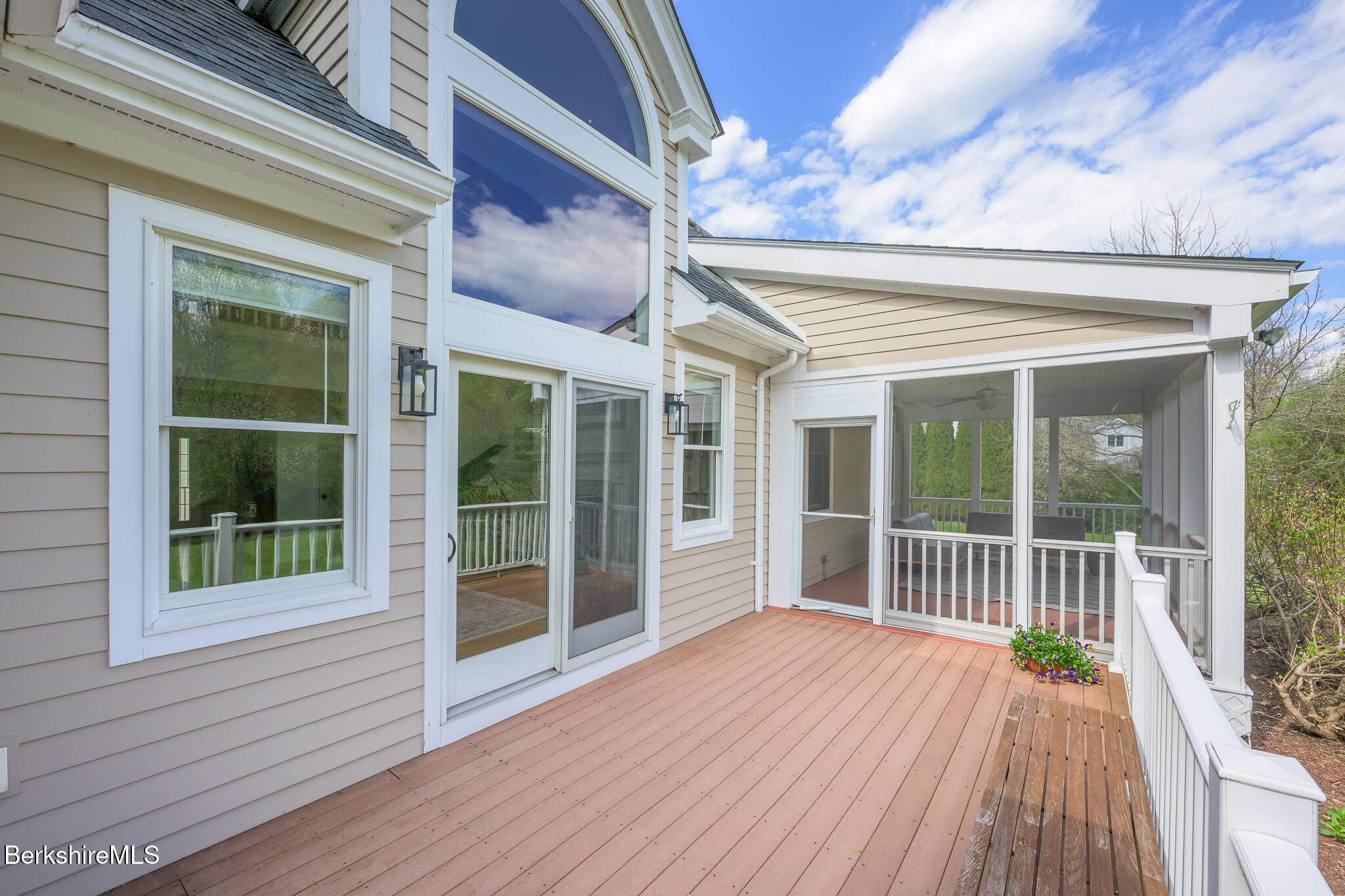 5 Silver Mine Ln