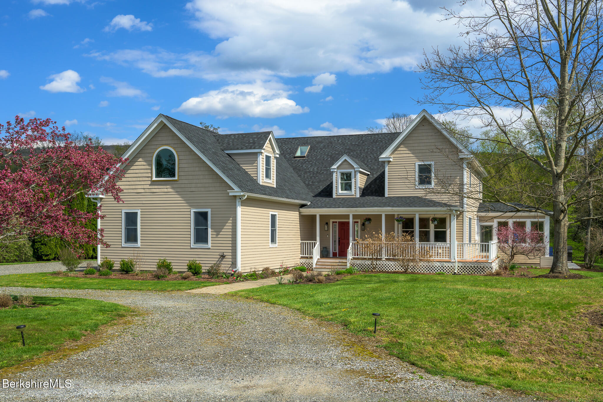 5 Silver Mine Ln