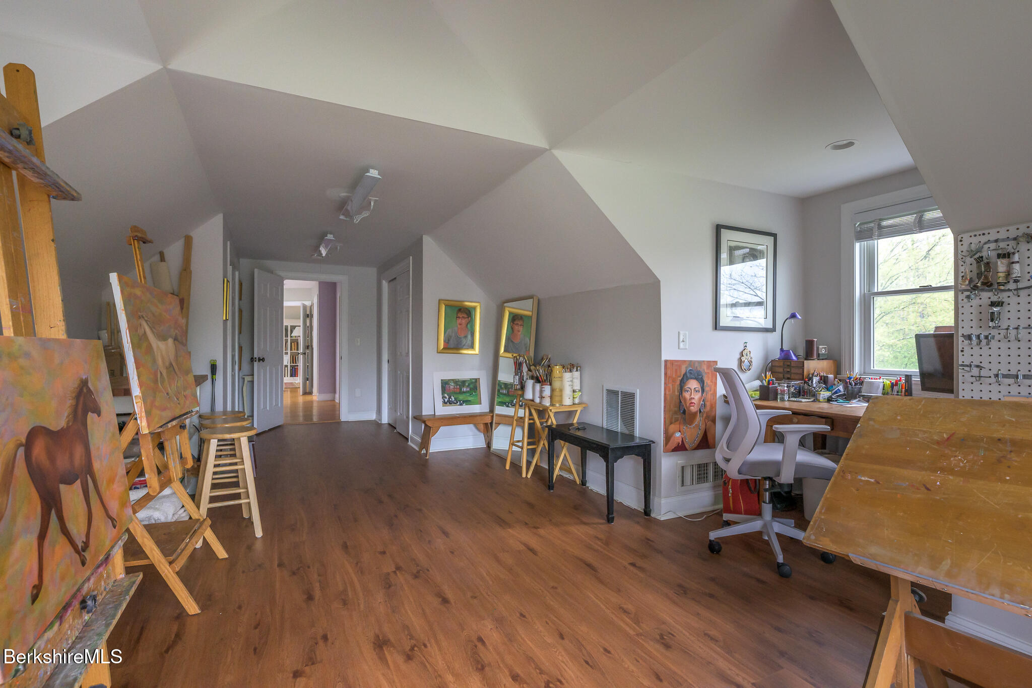 5 Silver Mine Ln
