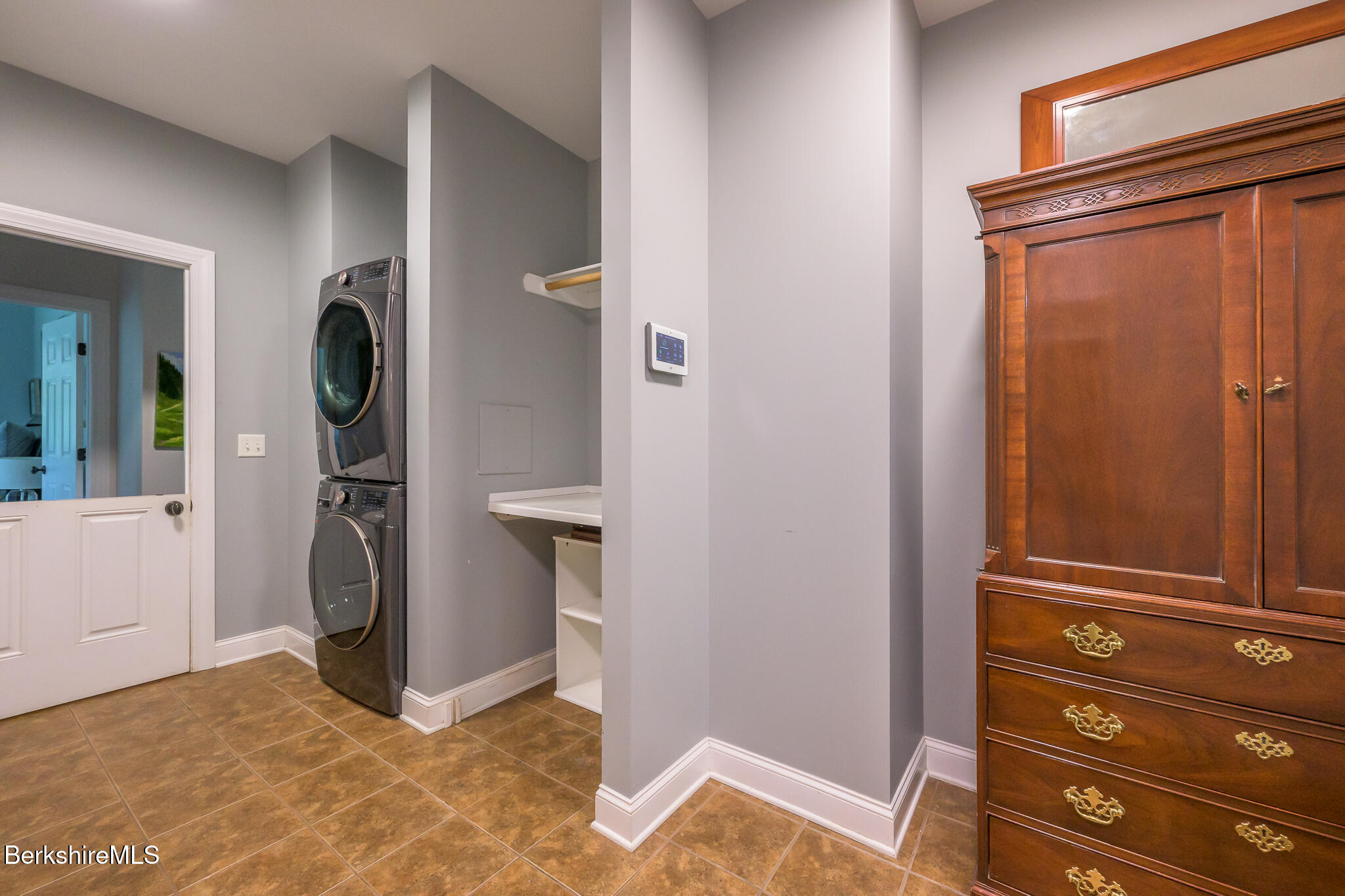 5 Silver Mine Ln