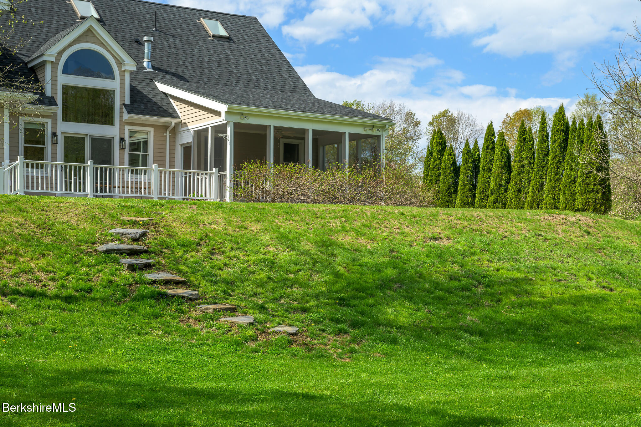5 Silver Mine Ln