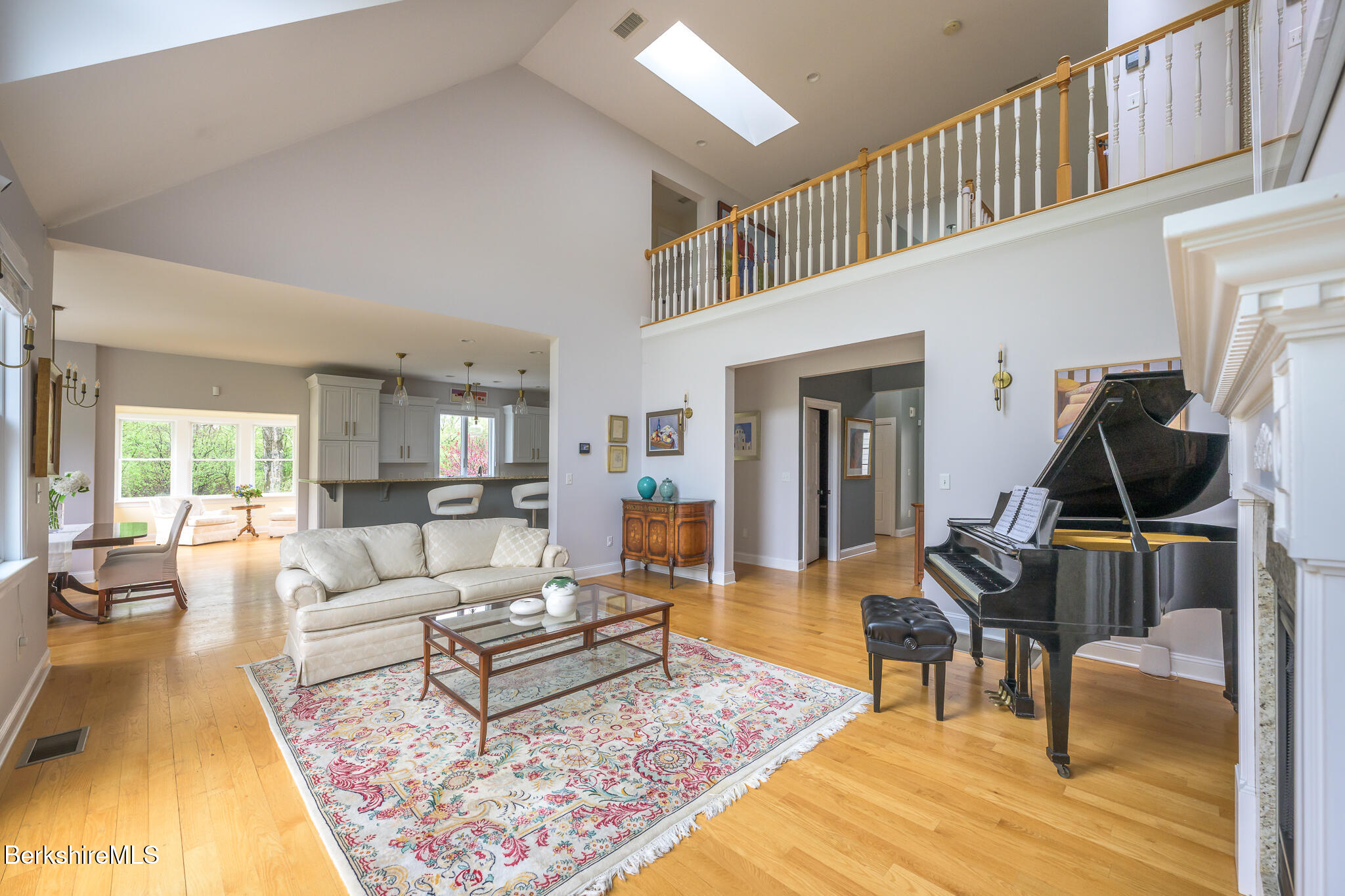 5 Silver Mine Ln