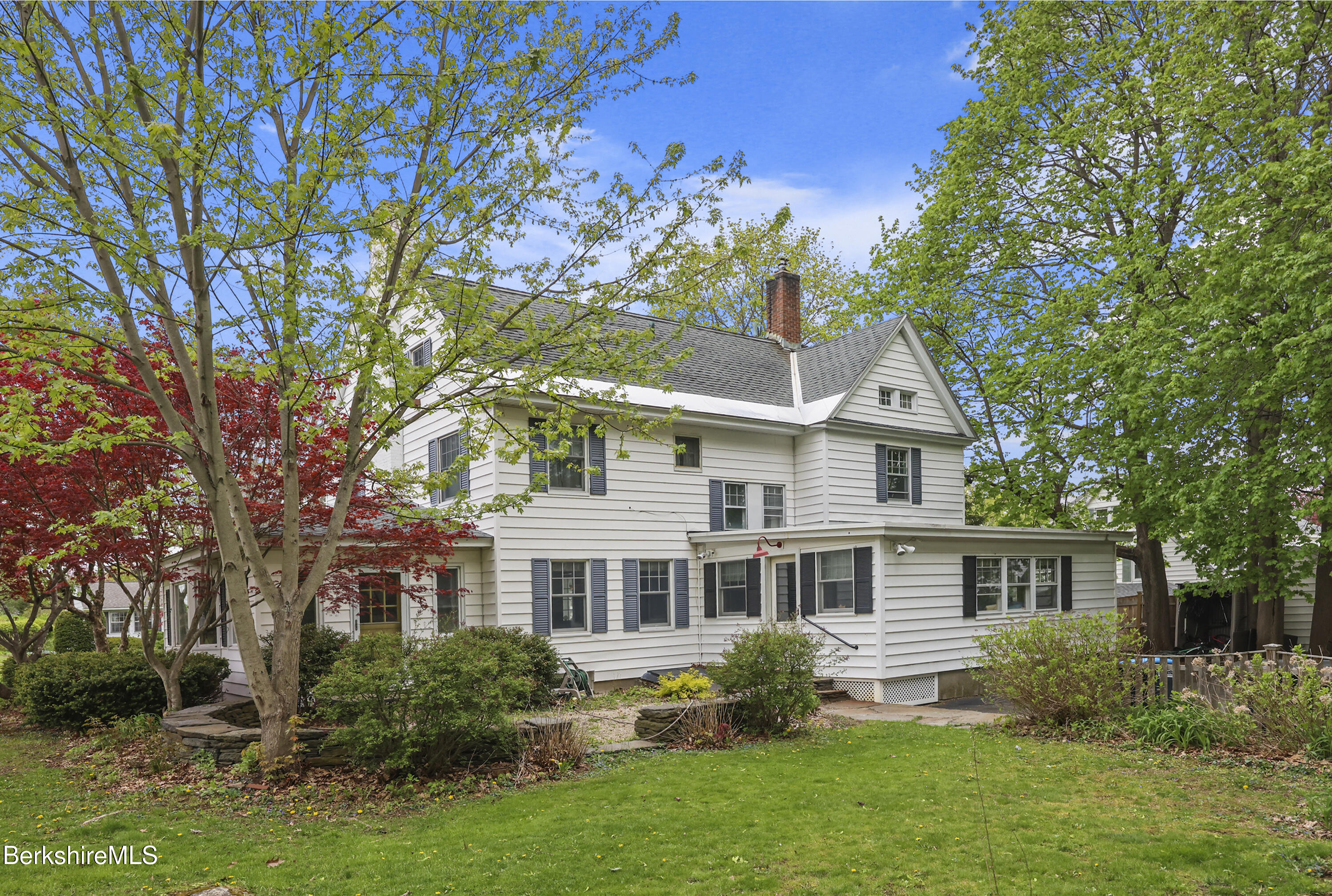 15 Kenilworth St