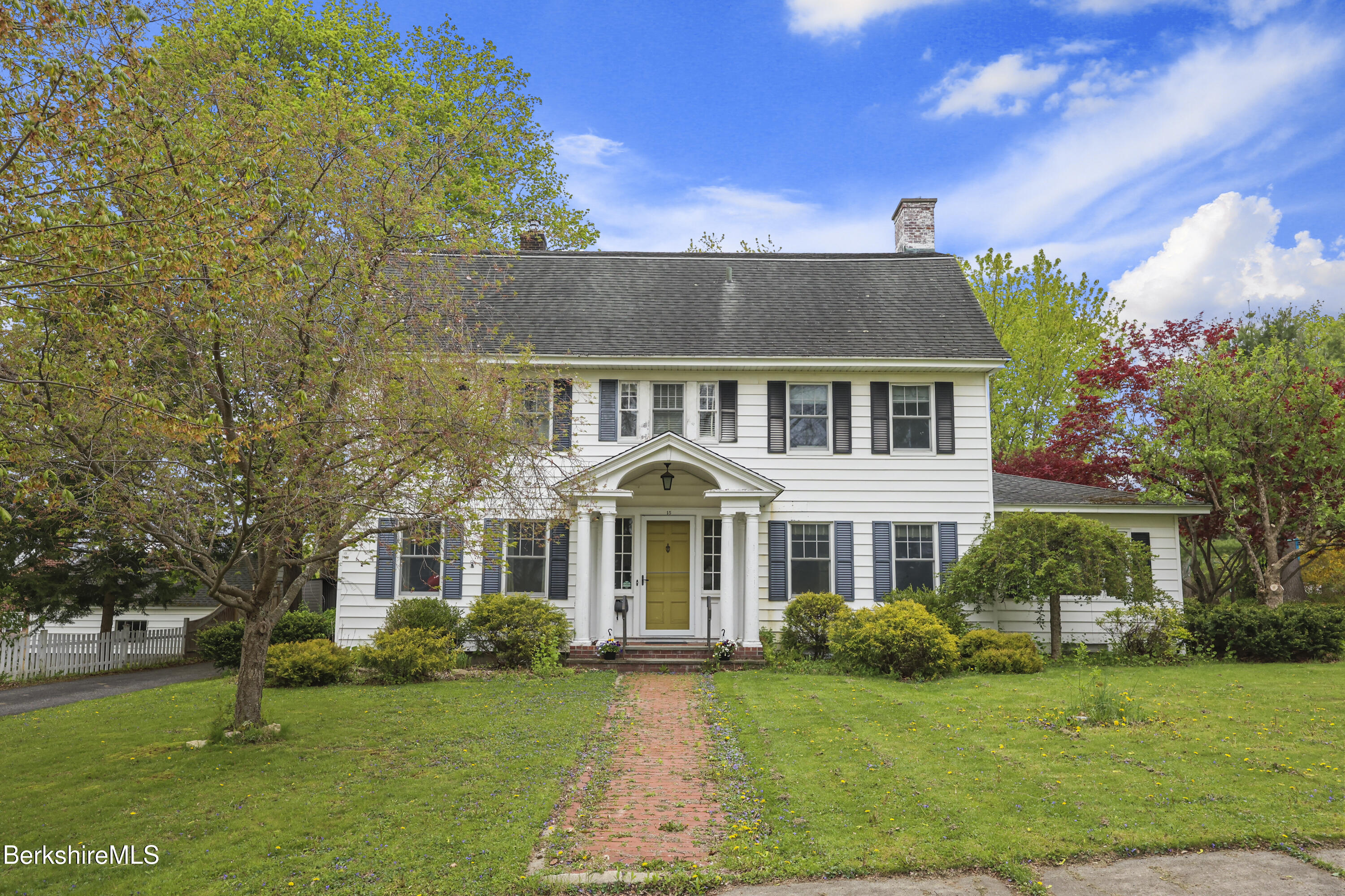 15 Kenilworth St