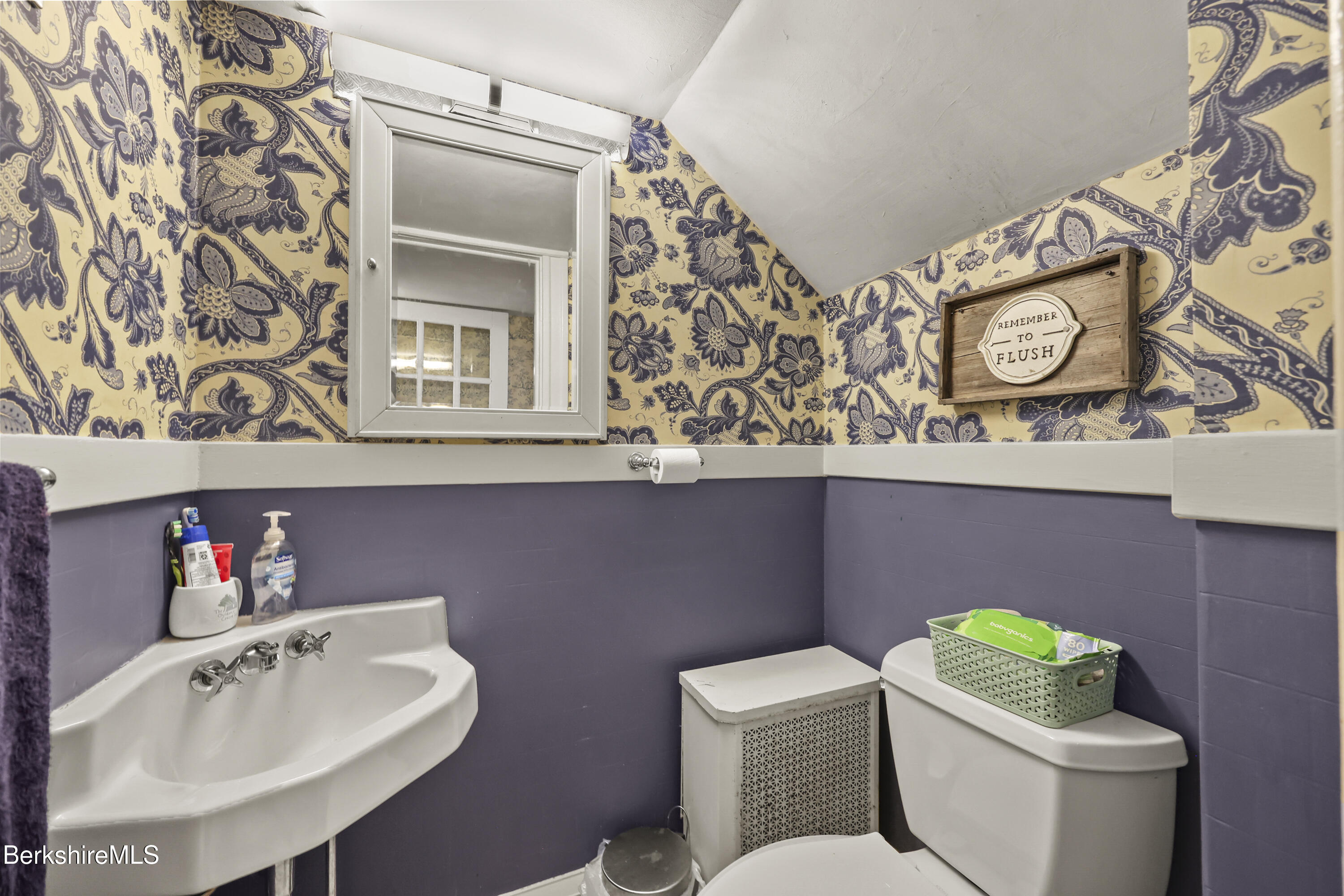 15 Kenilworth St