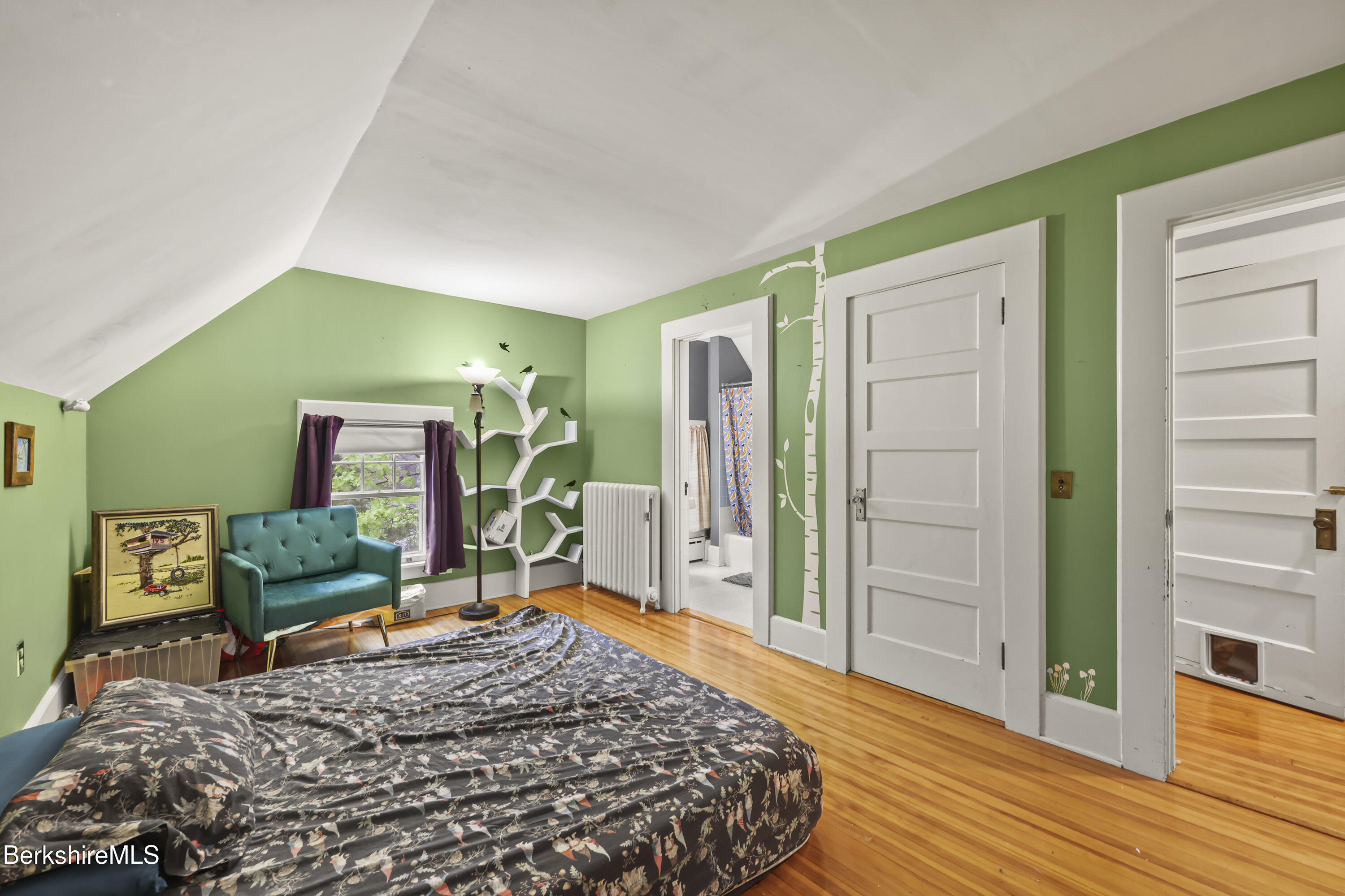 15 Kenilworth St