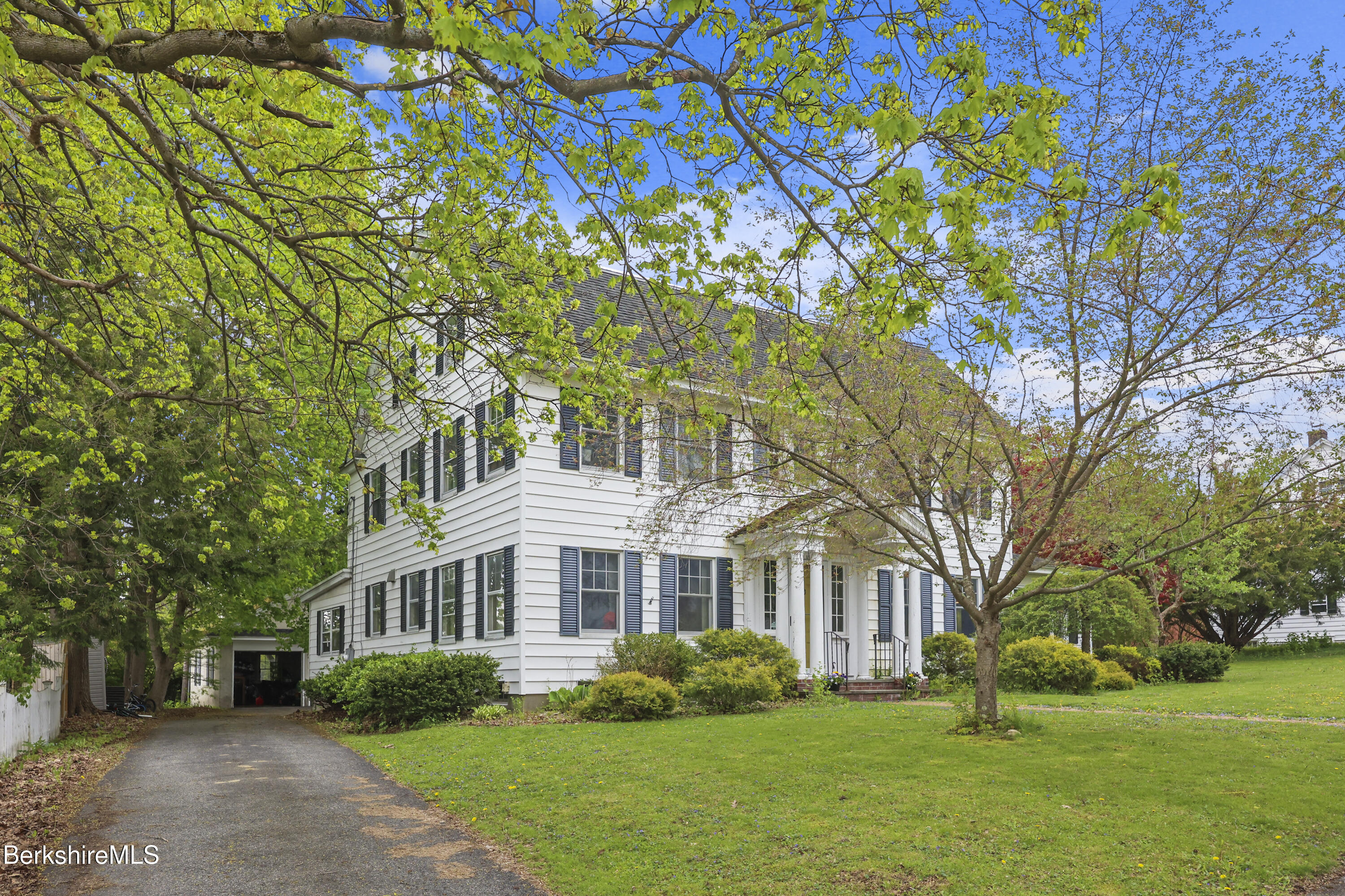 15 Kenilworth St