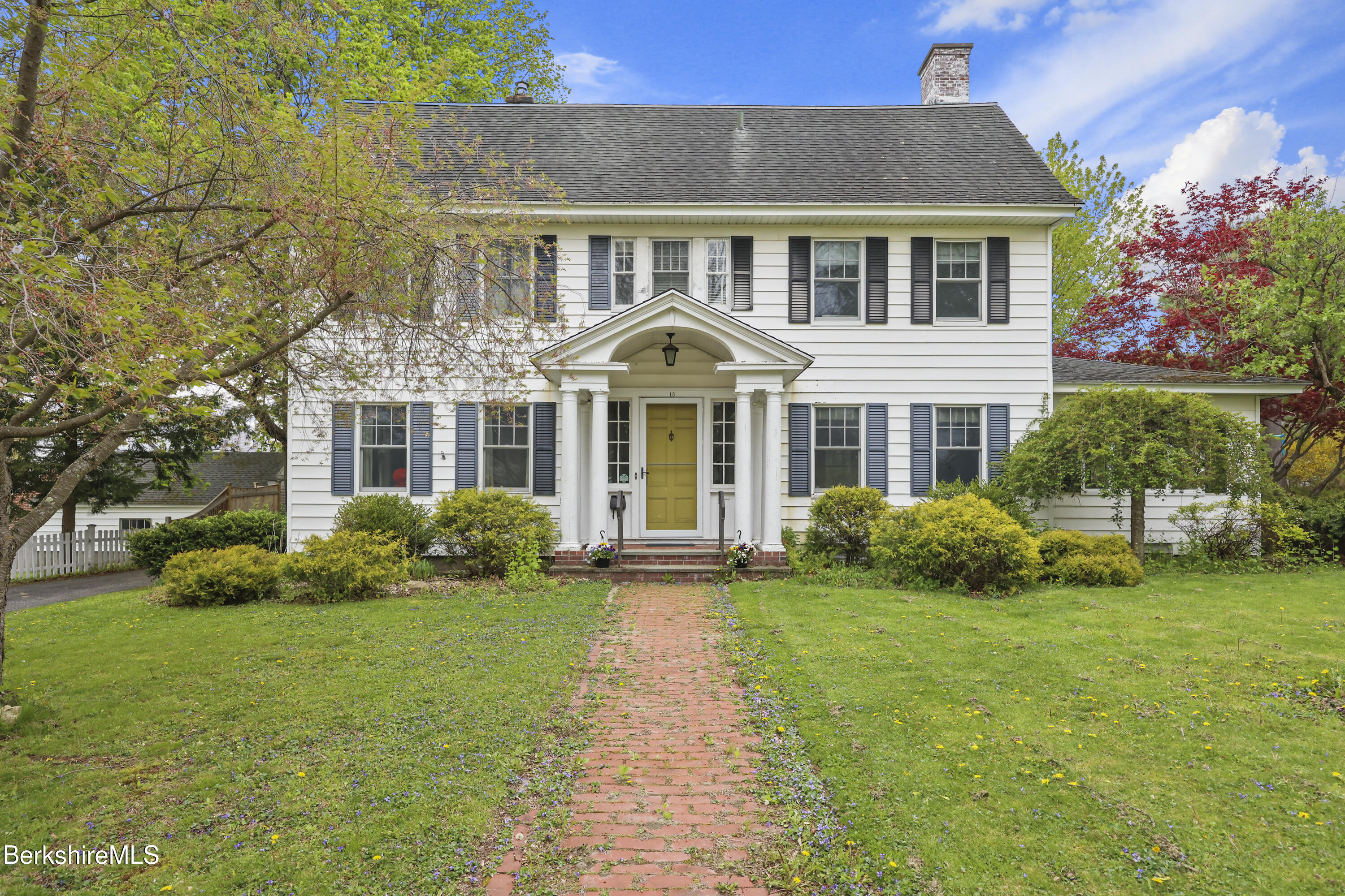 15 Kenilworth St