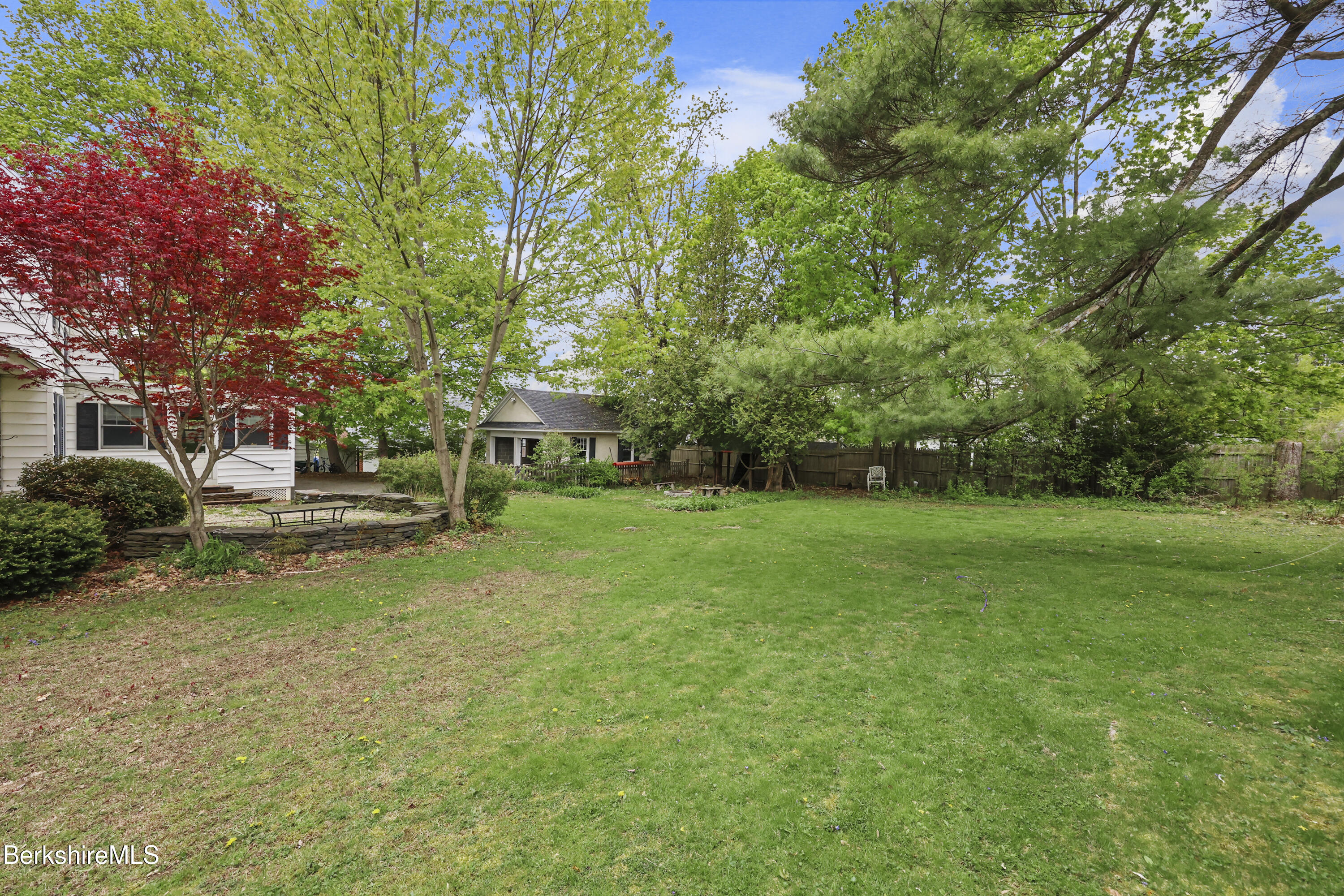 15 Kenilworth St