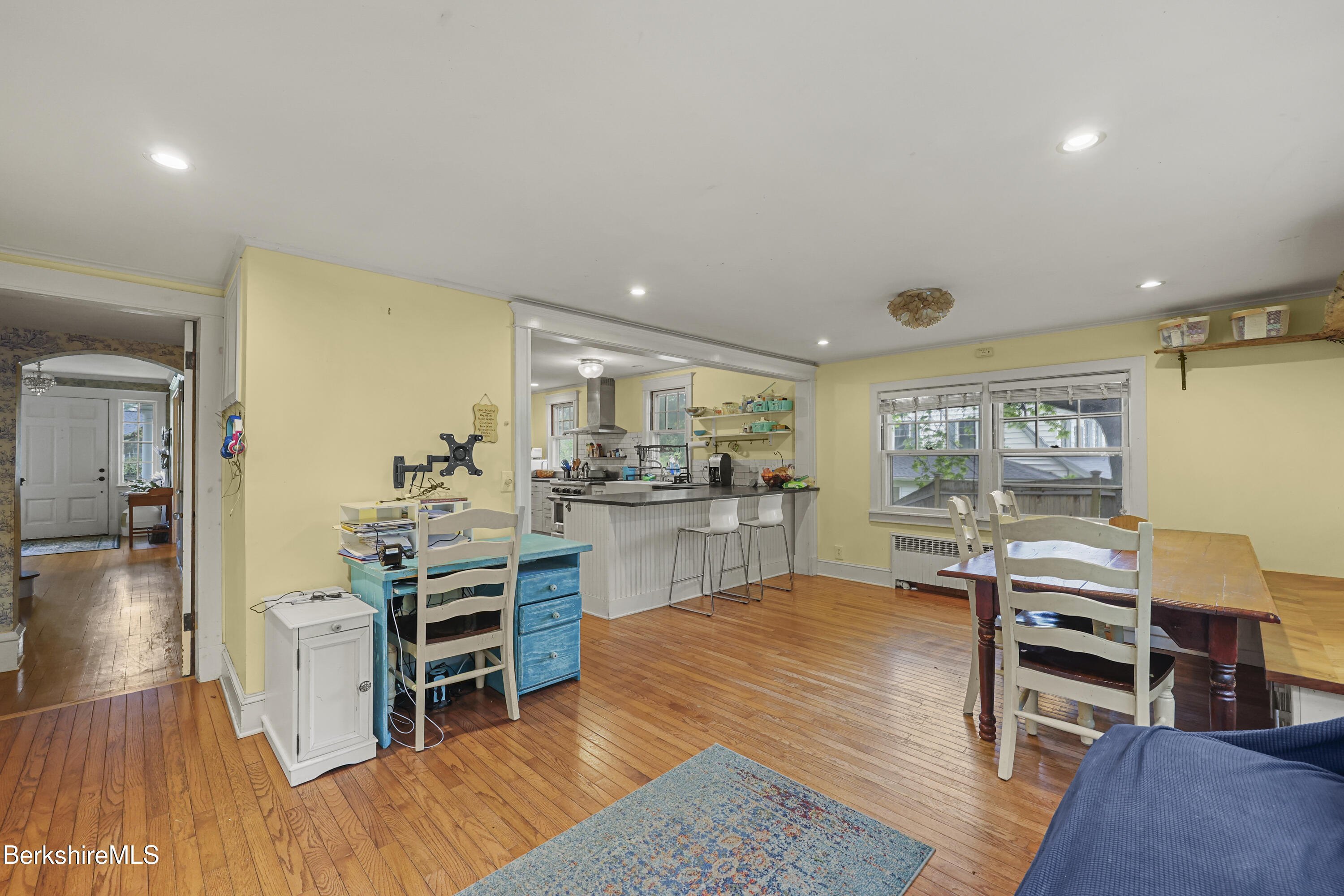 15 Kenilworth St