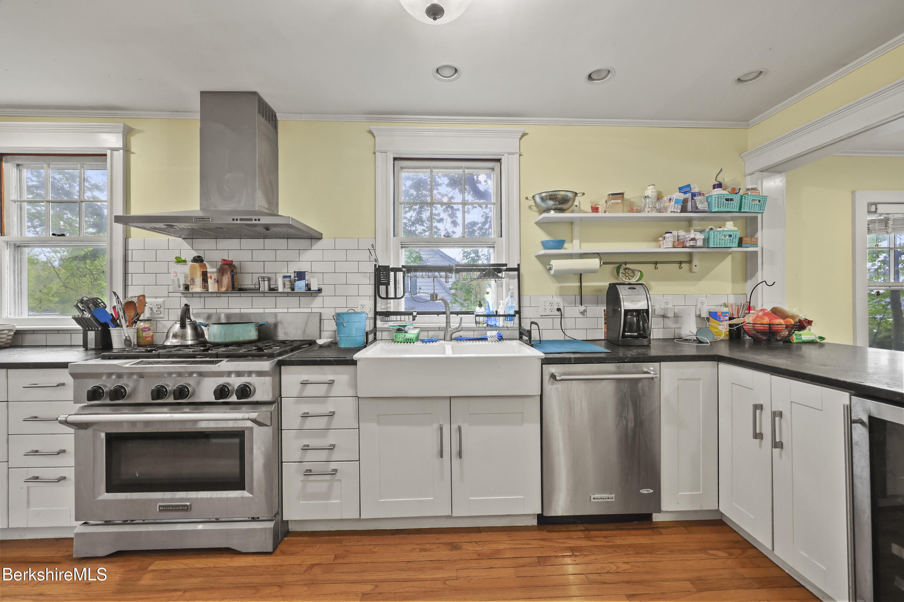 15 Kenilworth St