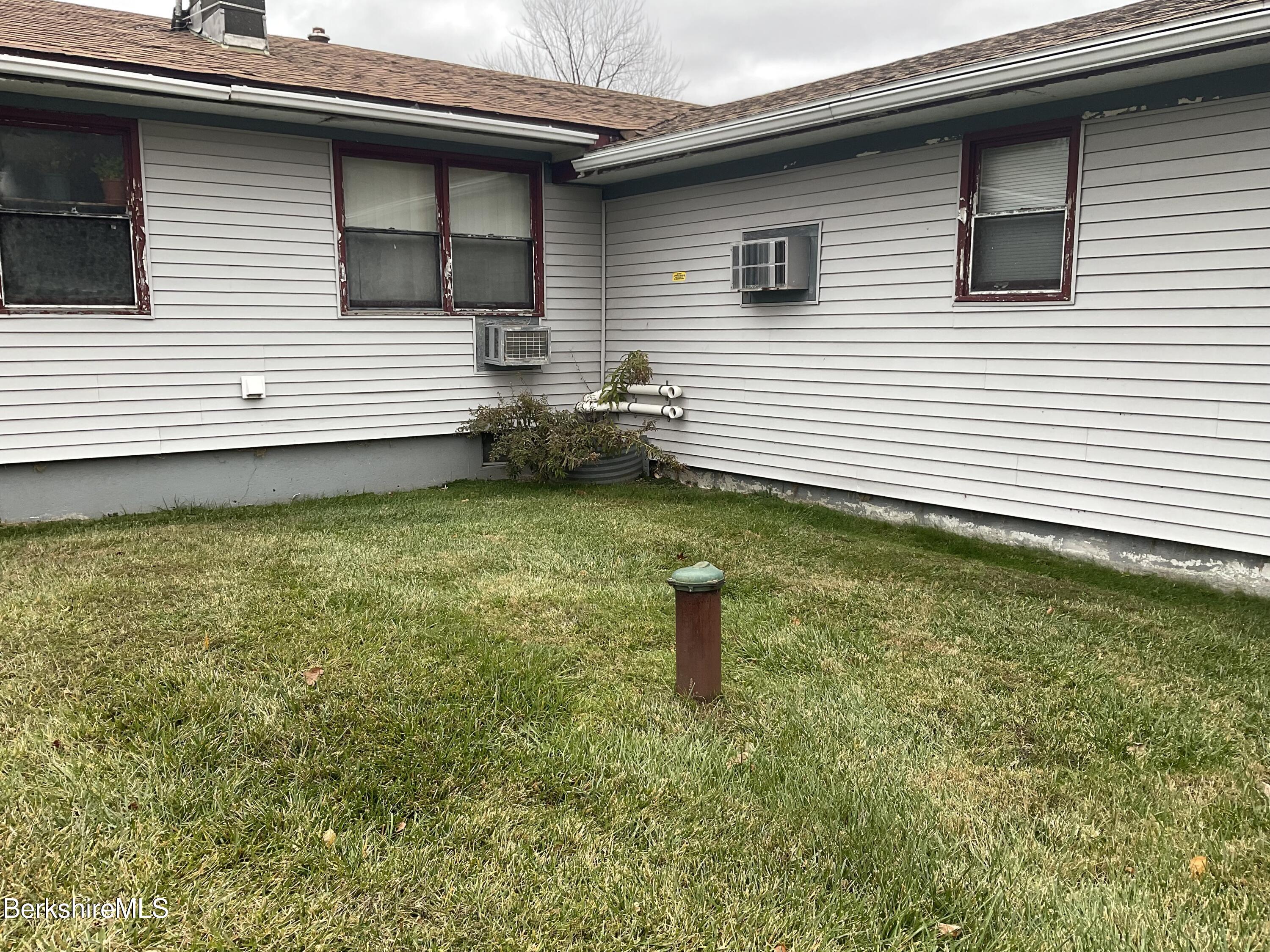 42 Stockbridge Rd