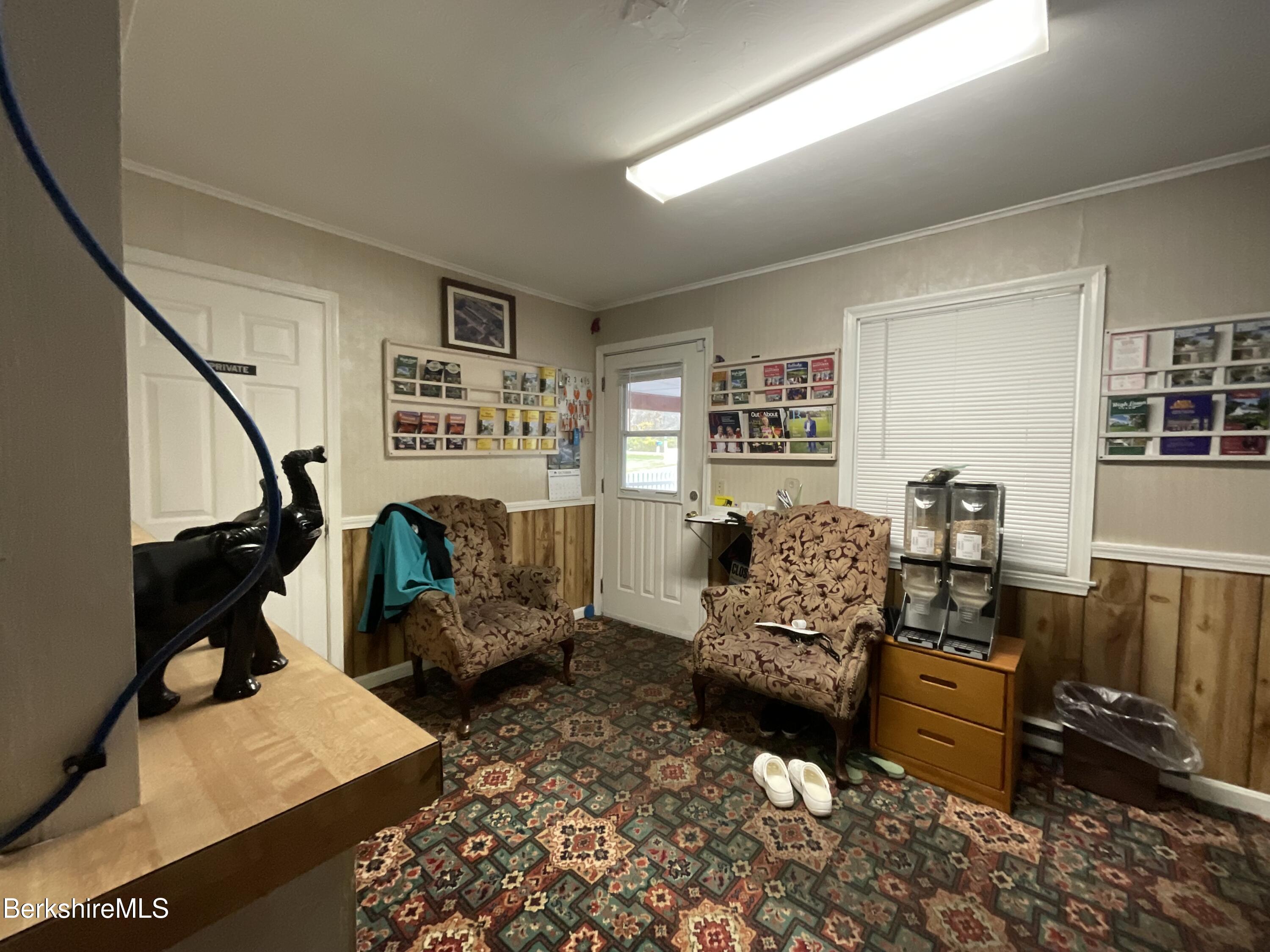 42 Stockbridge Rd