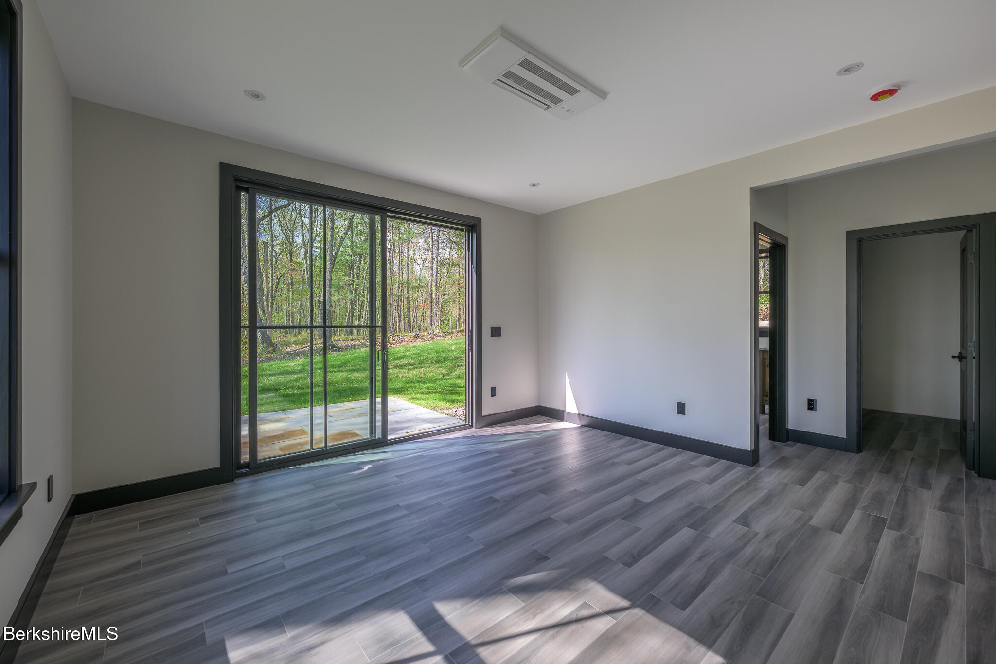 1167 Harlemville Rd