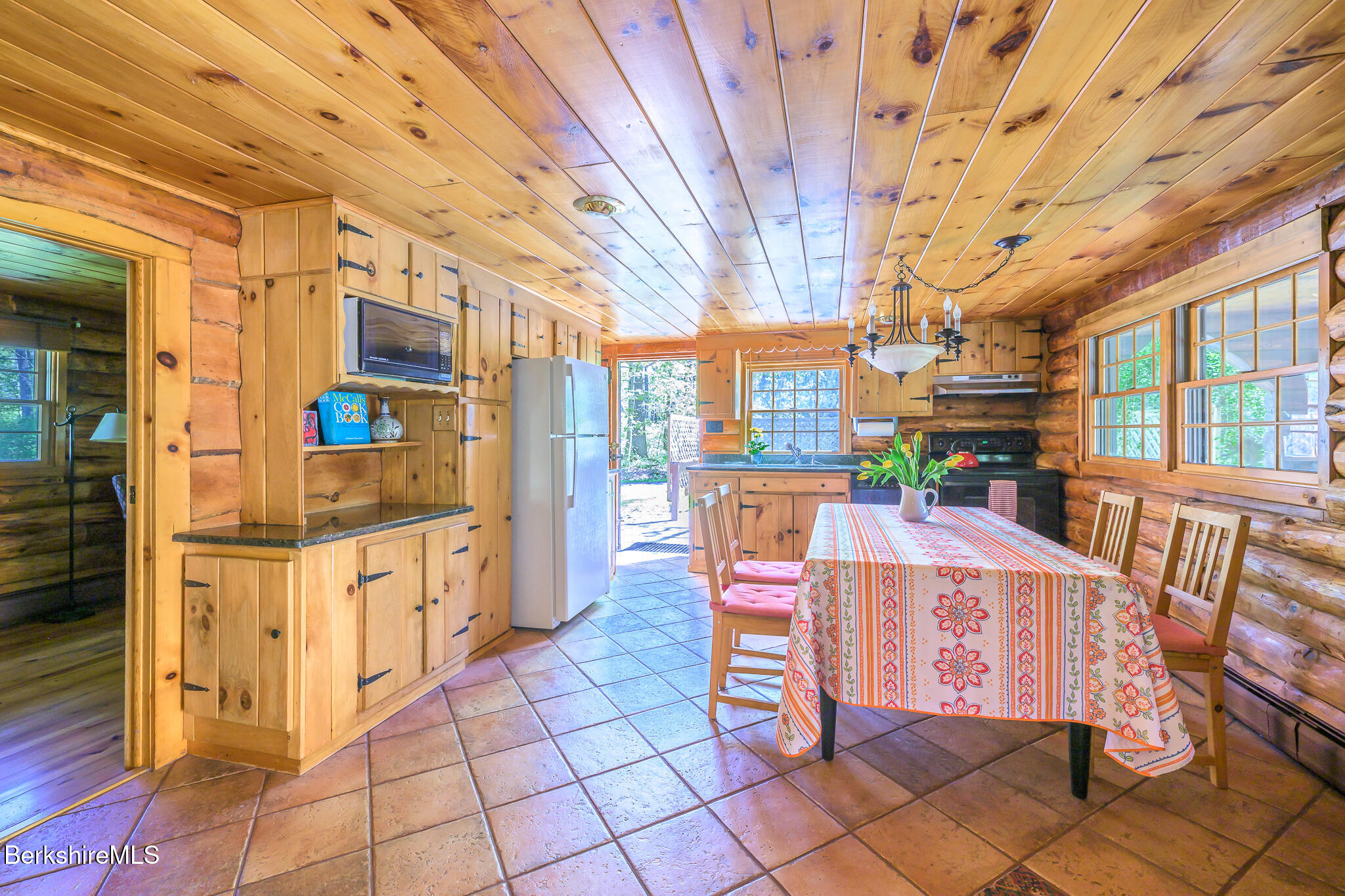 34 Queechy Shores Beach Rd