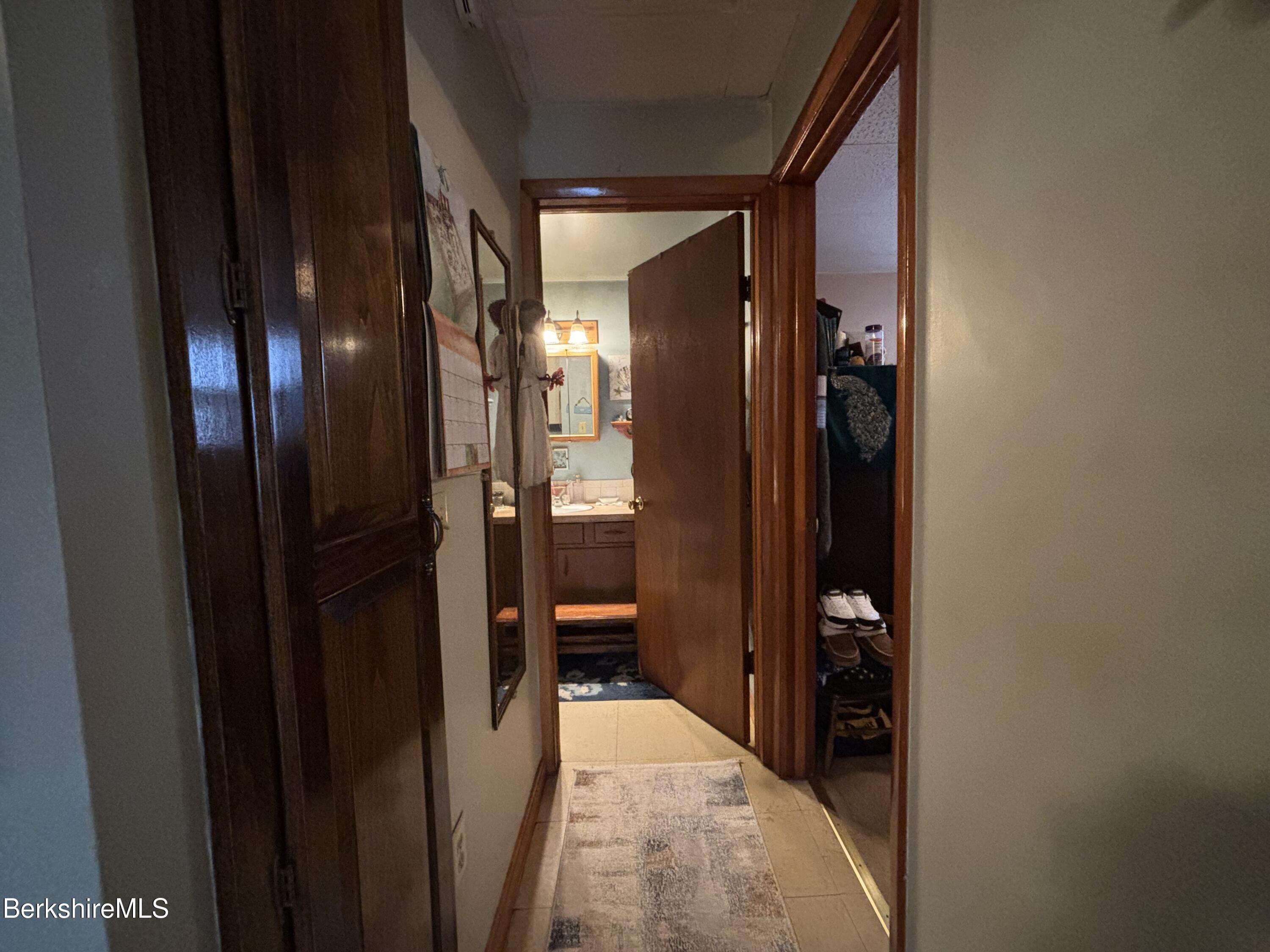 319 Fenn St