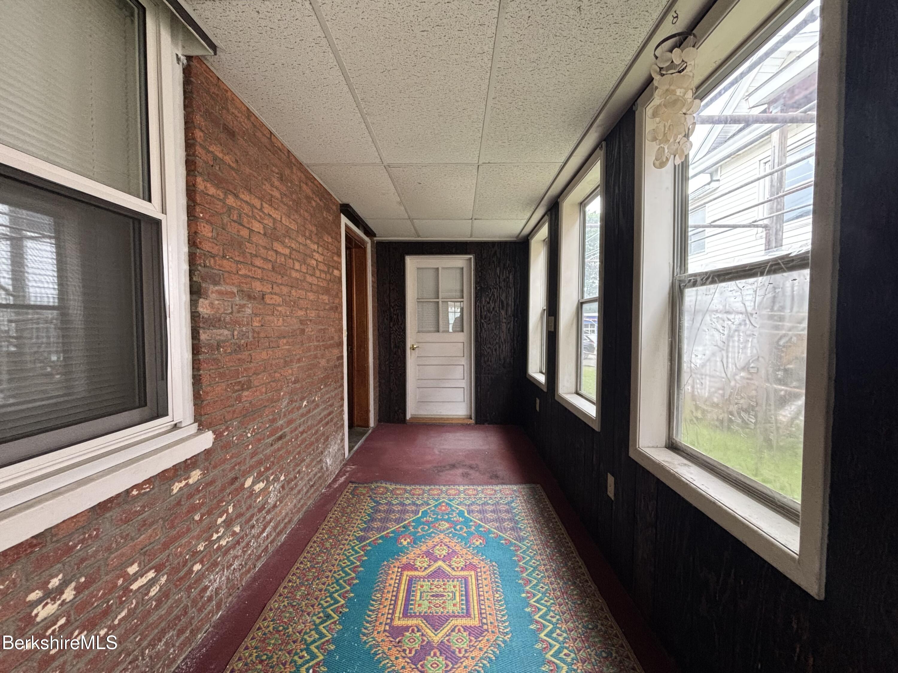 319 Fenn St