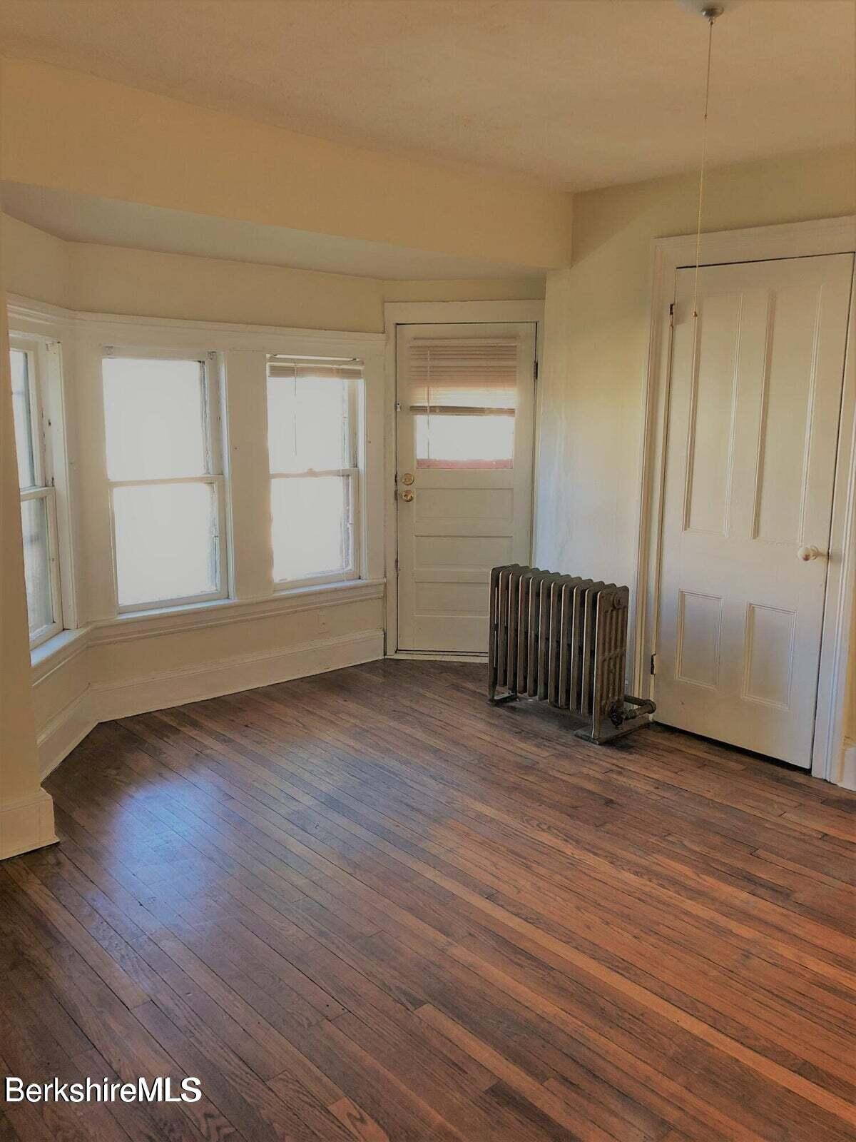 29 Linden St