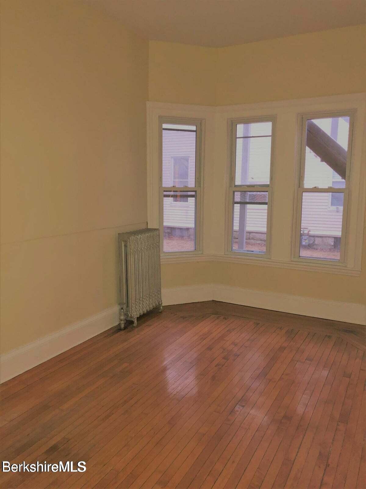 29 Linden St