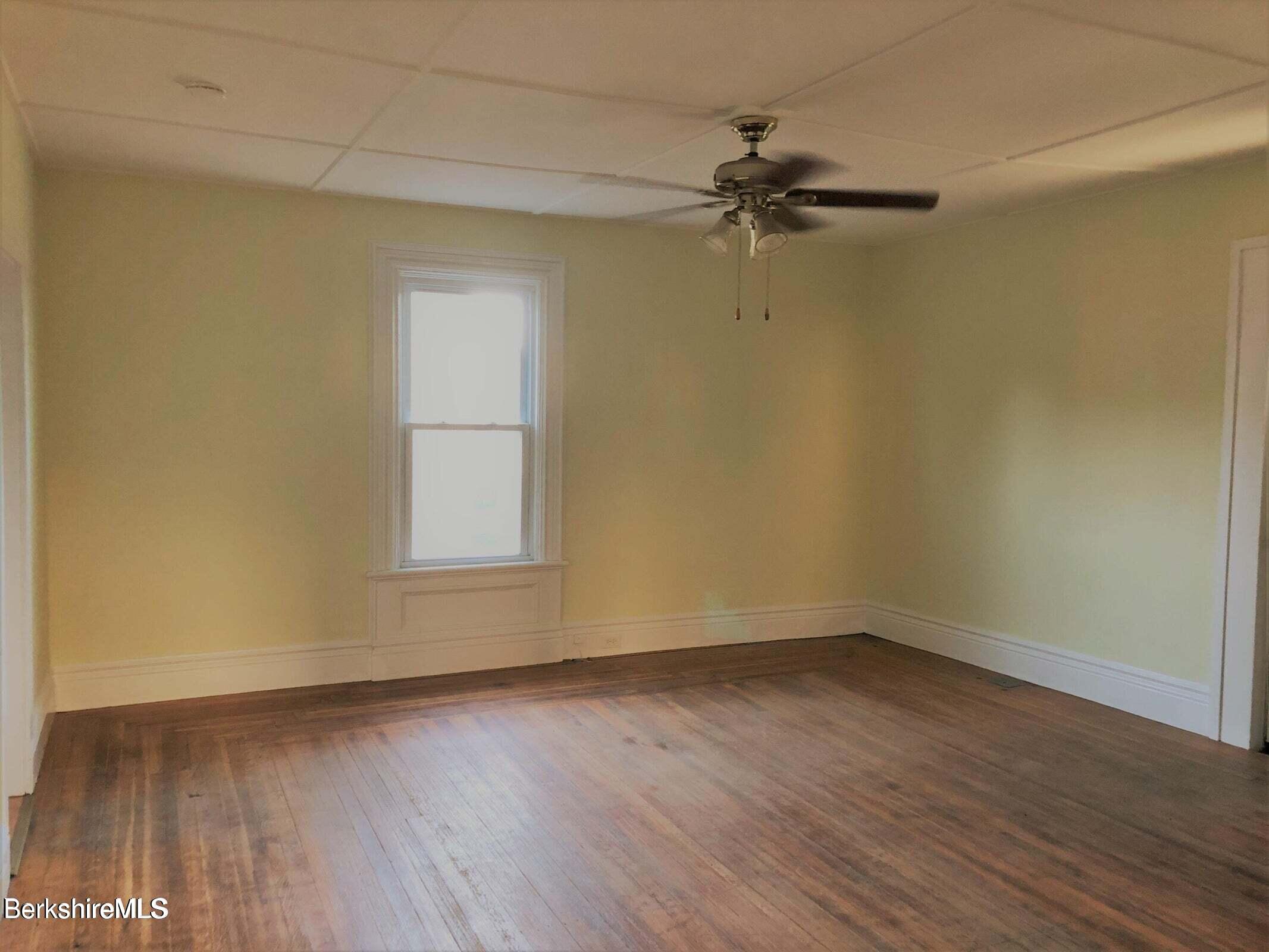 29 Linden St