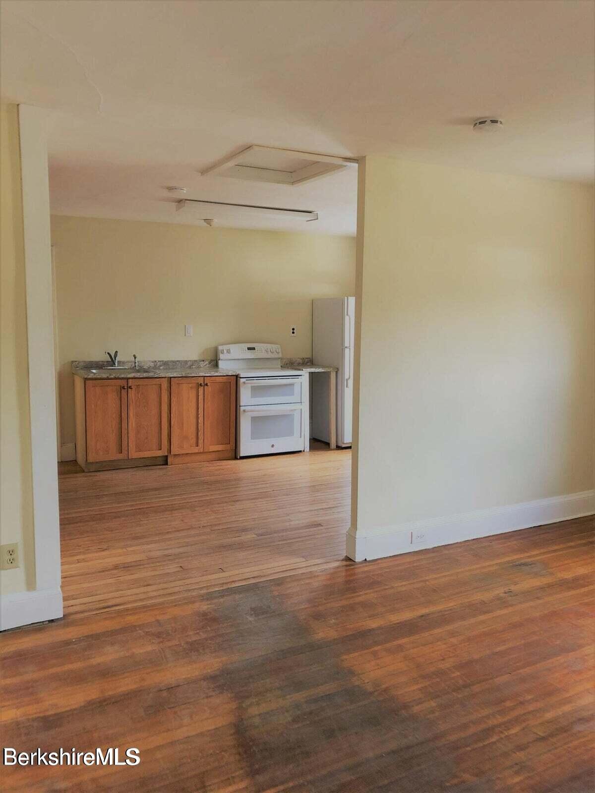 29 Linden St