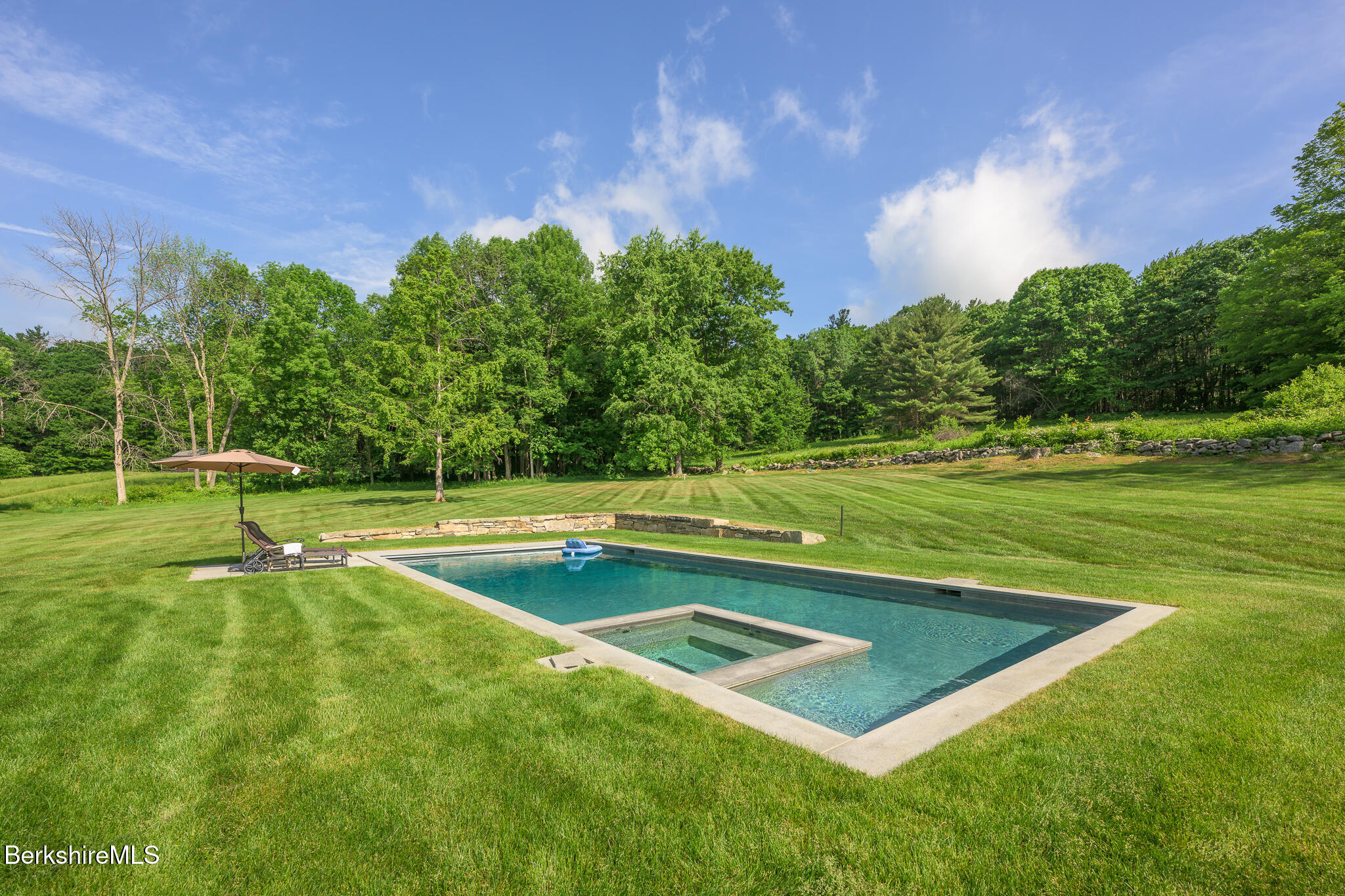 161 Beartown Mountain Rd