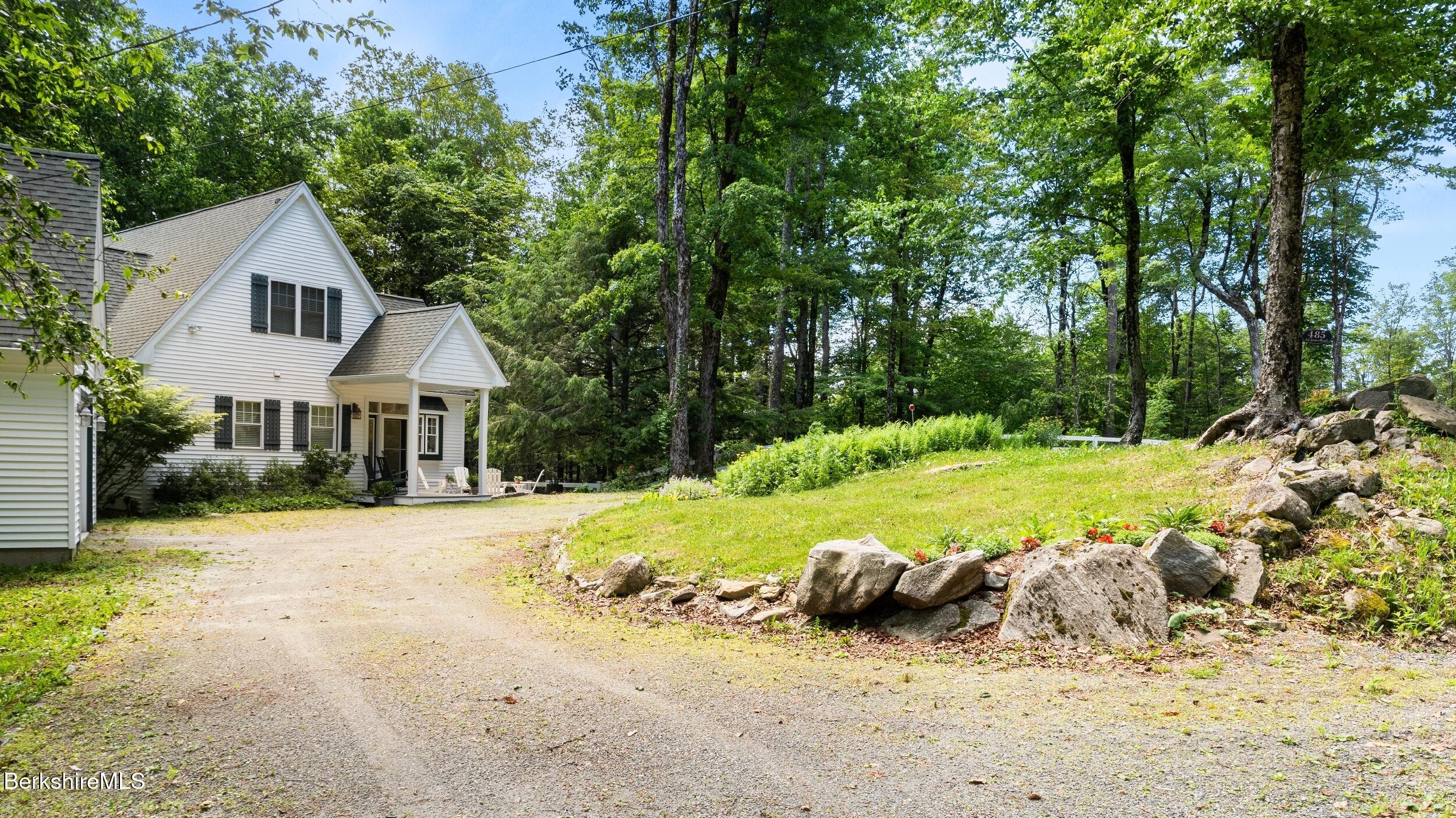 485 Ed Jones Rd