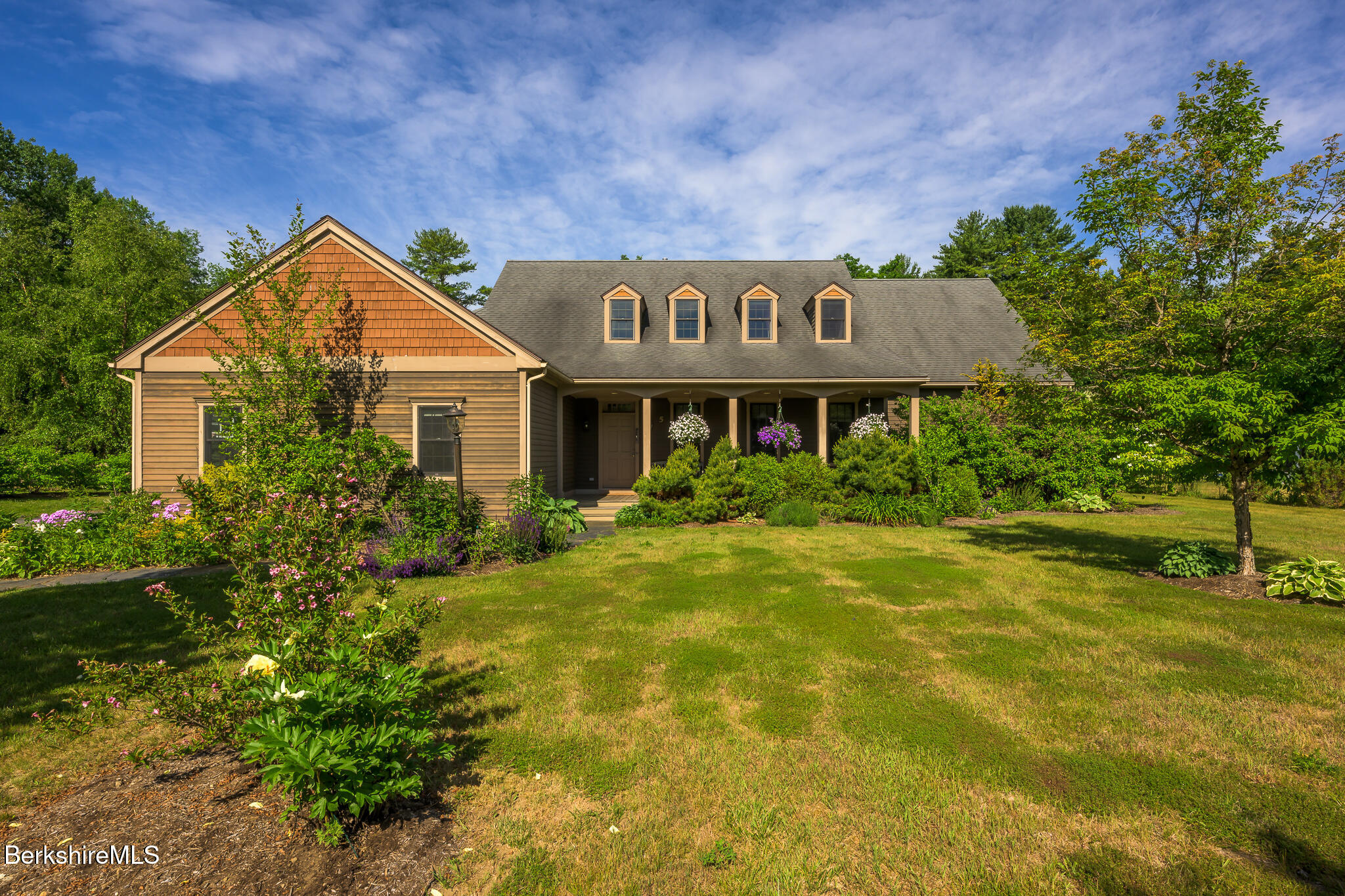 5 Stoneledge Rd