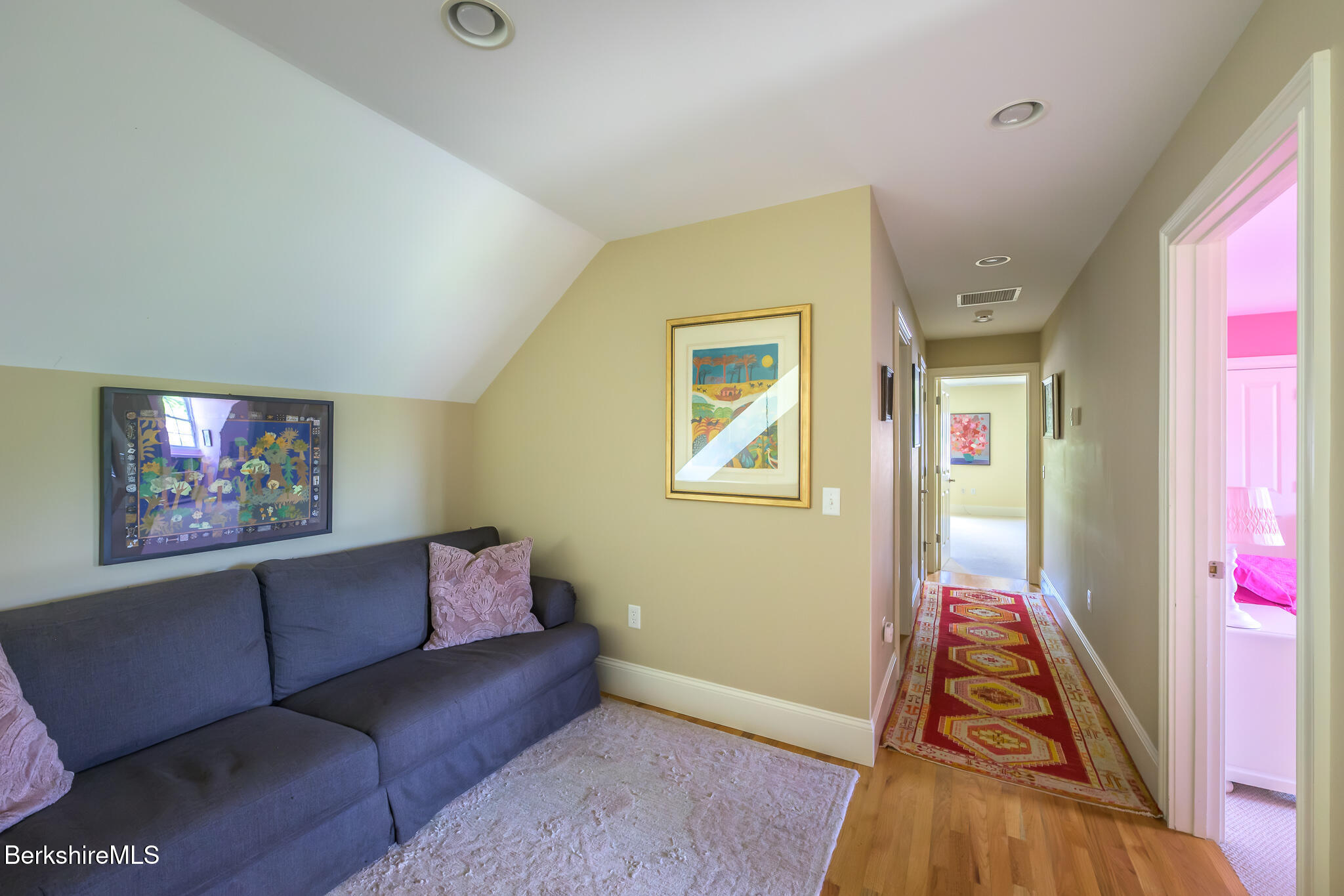 5 Stoneledge Rd