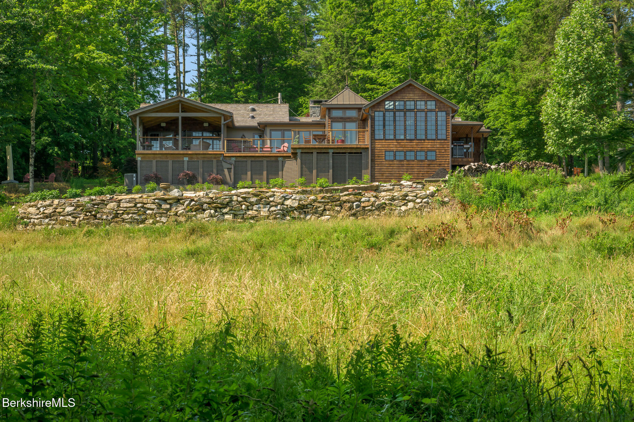39 Pine Crest Cross Rd