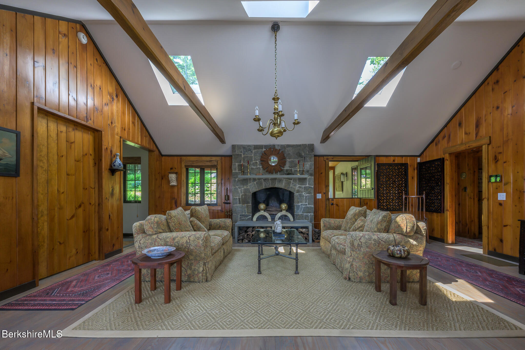 39 Pine Crest Cross Rd
