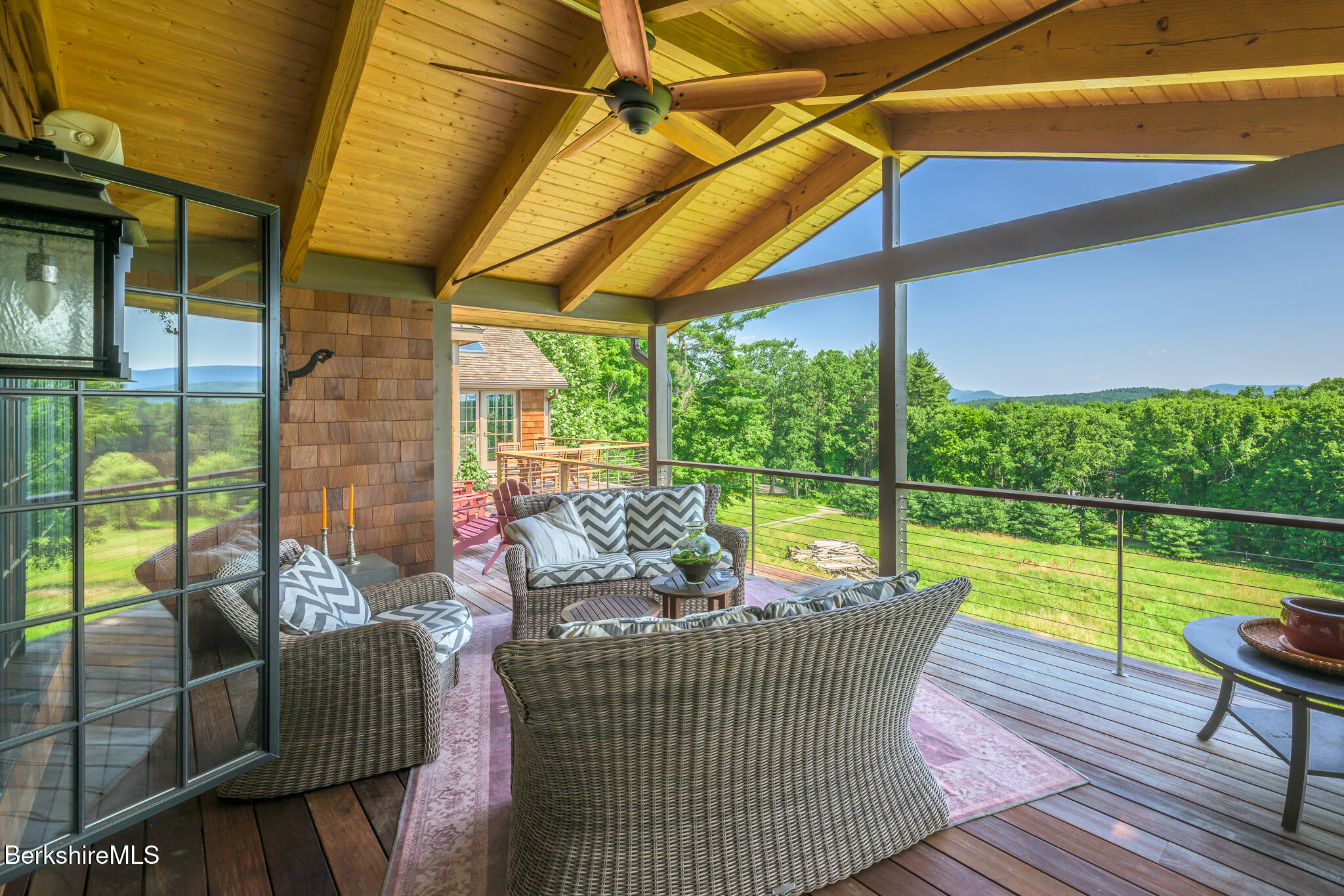 39 Pine Crest Cross Rd