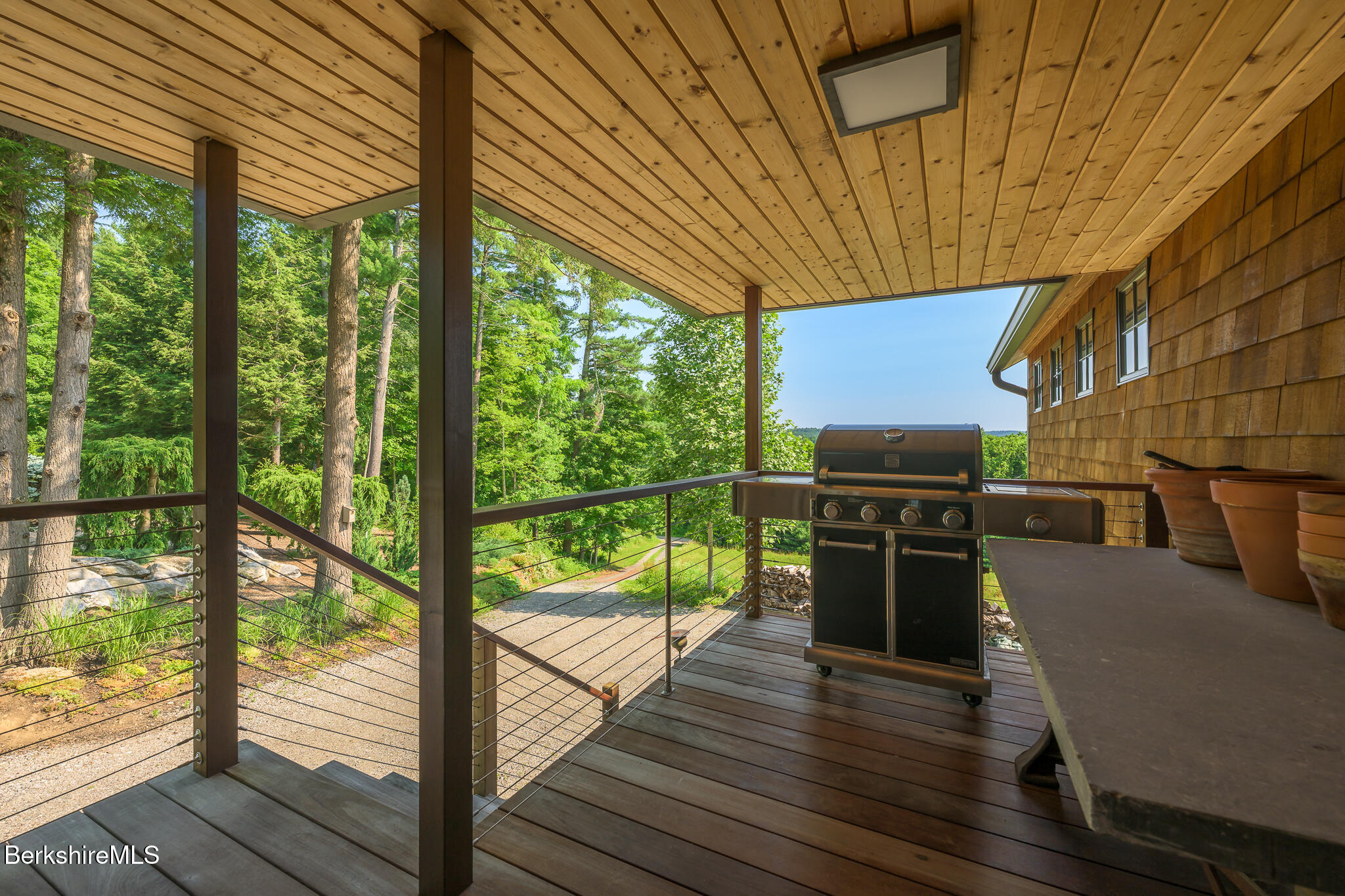39 Pine Crest Cross Rd
